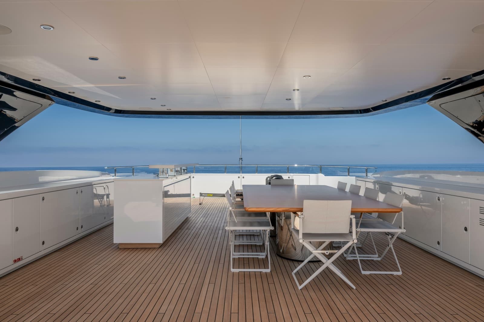 Sundeck Dining