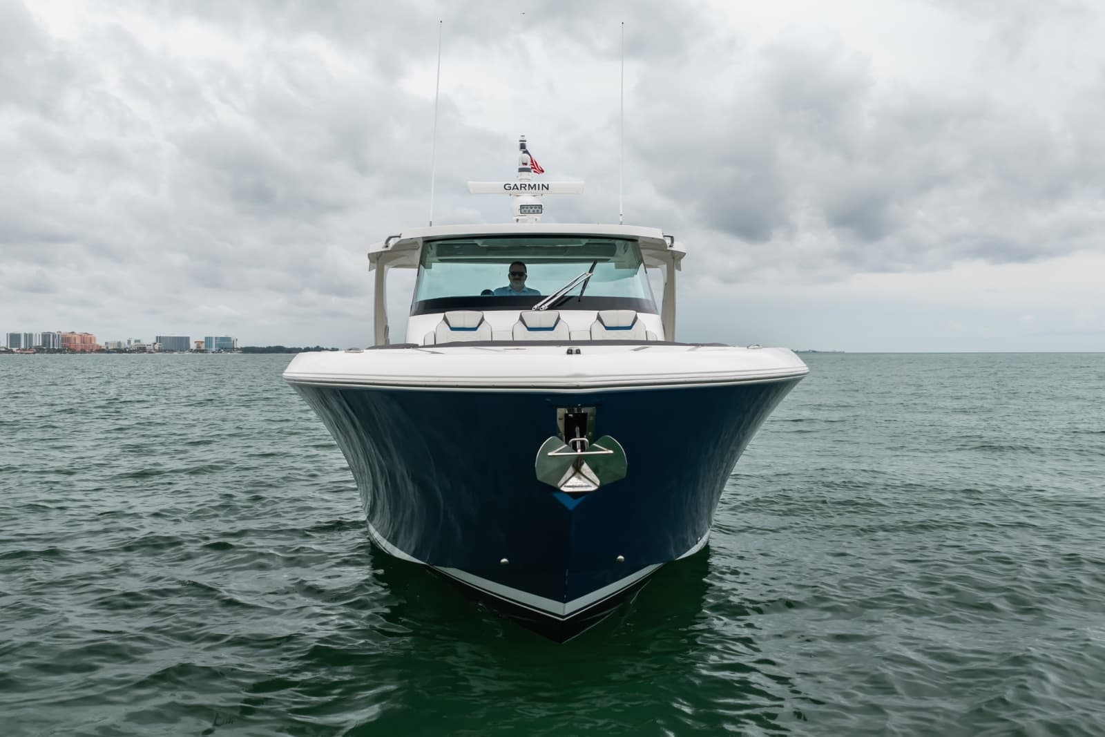 2021 Tiara Sport 43 LS