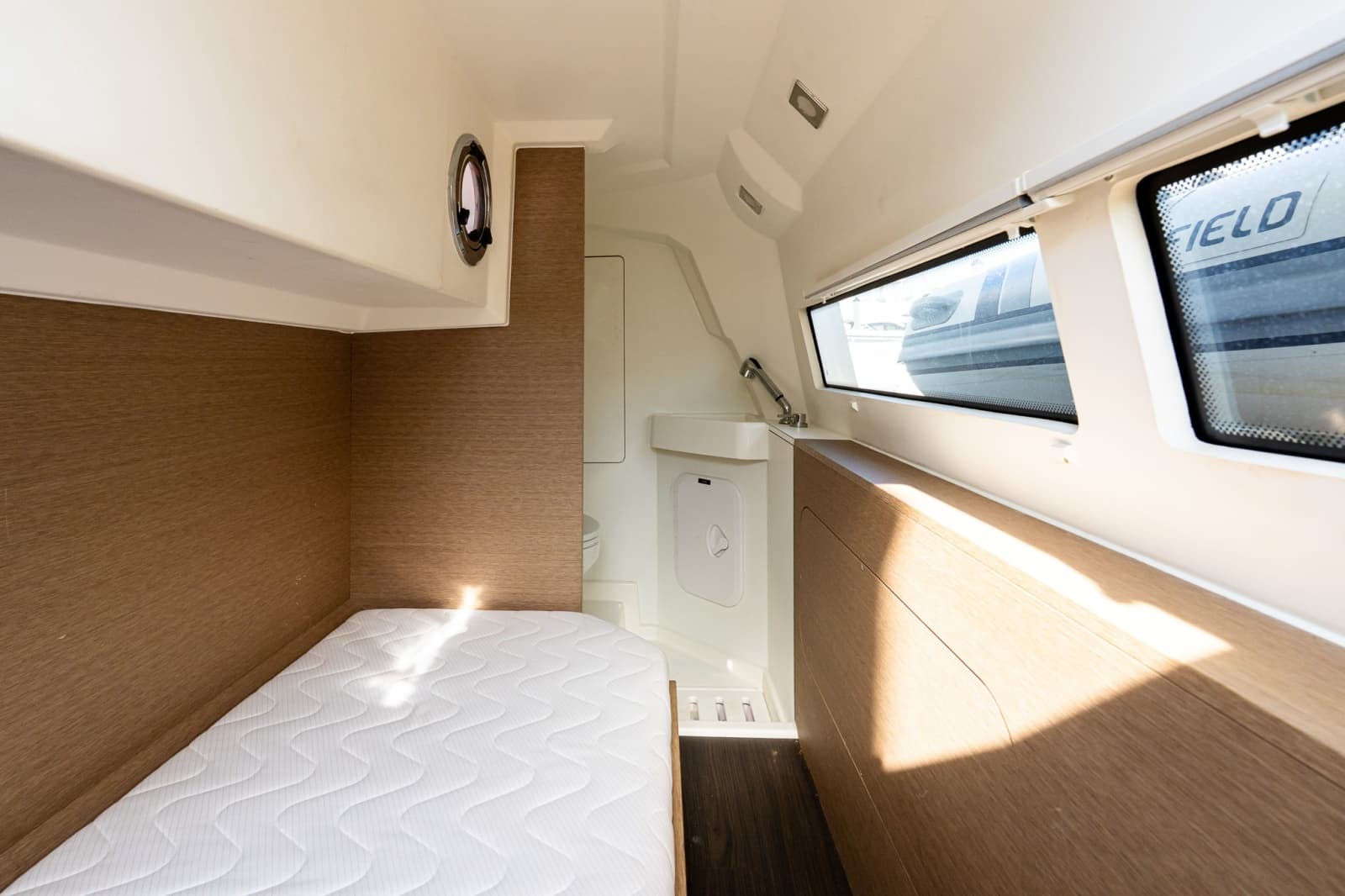 2022 Prestige 460