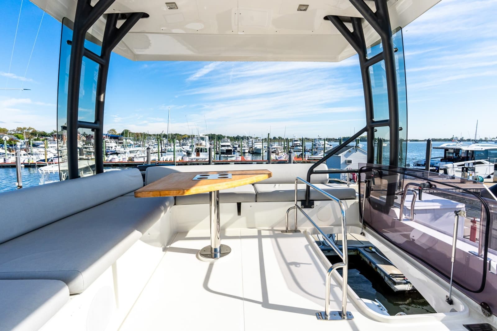 2022 Prestige 460