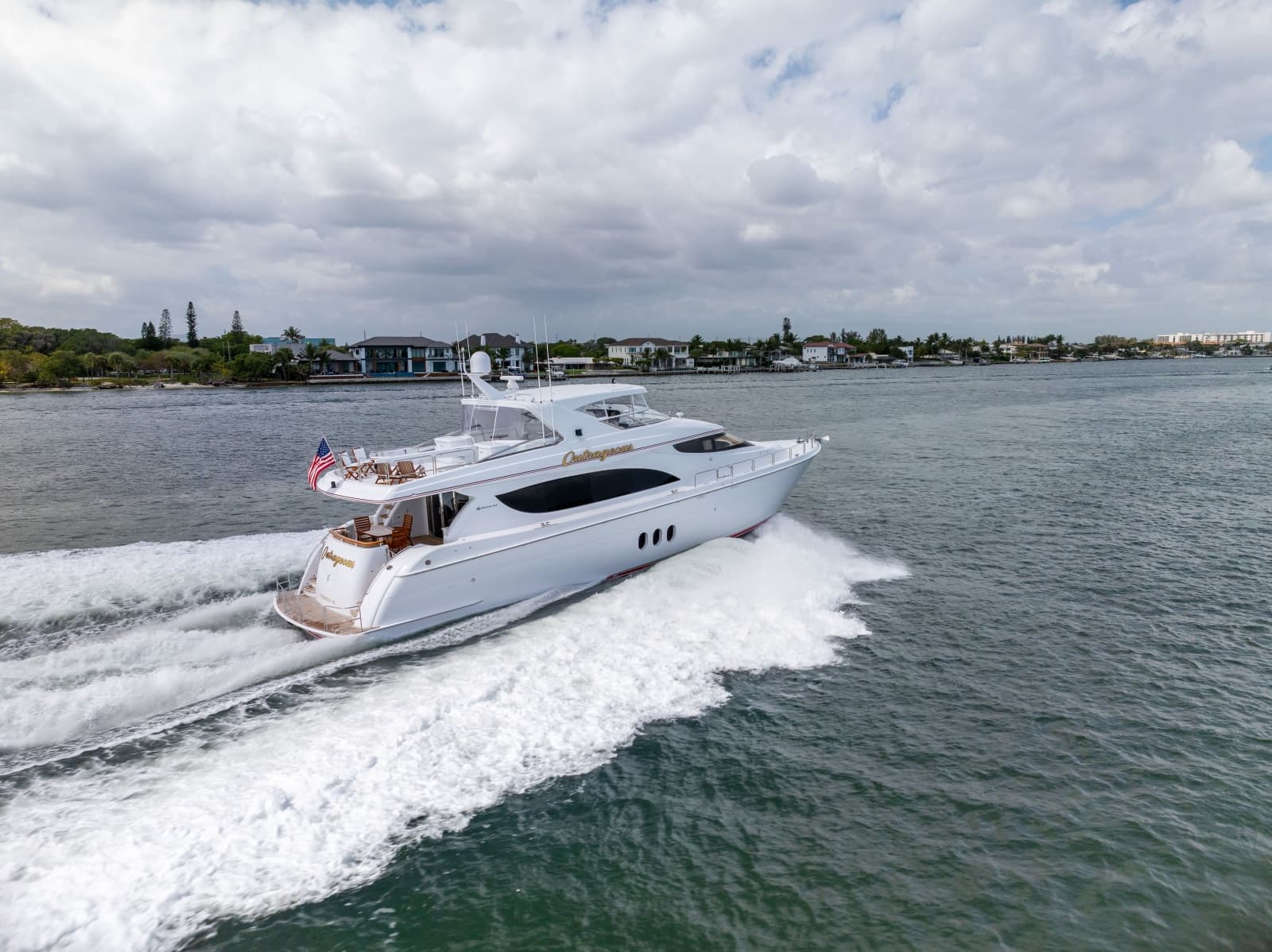 2005 Hatteras 80 Motor Yacht