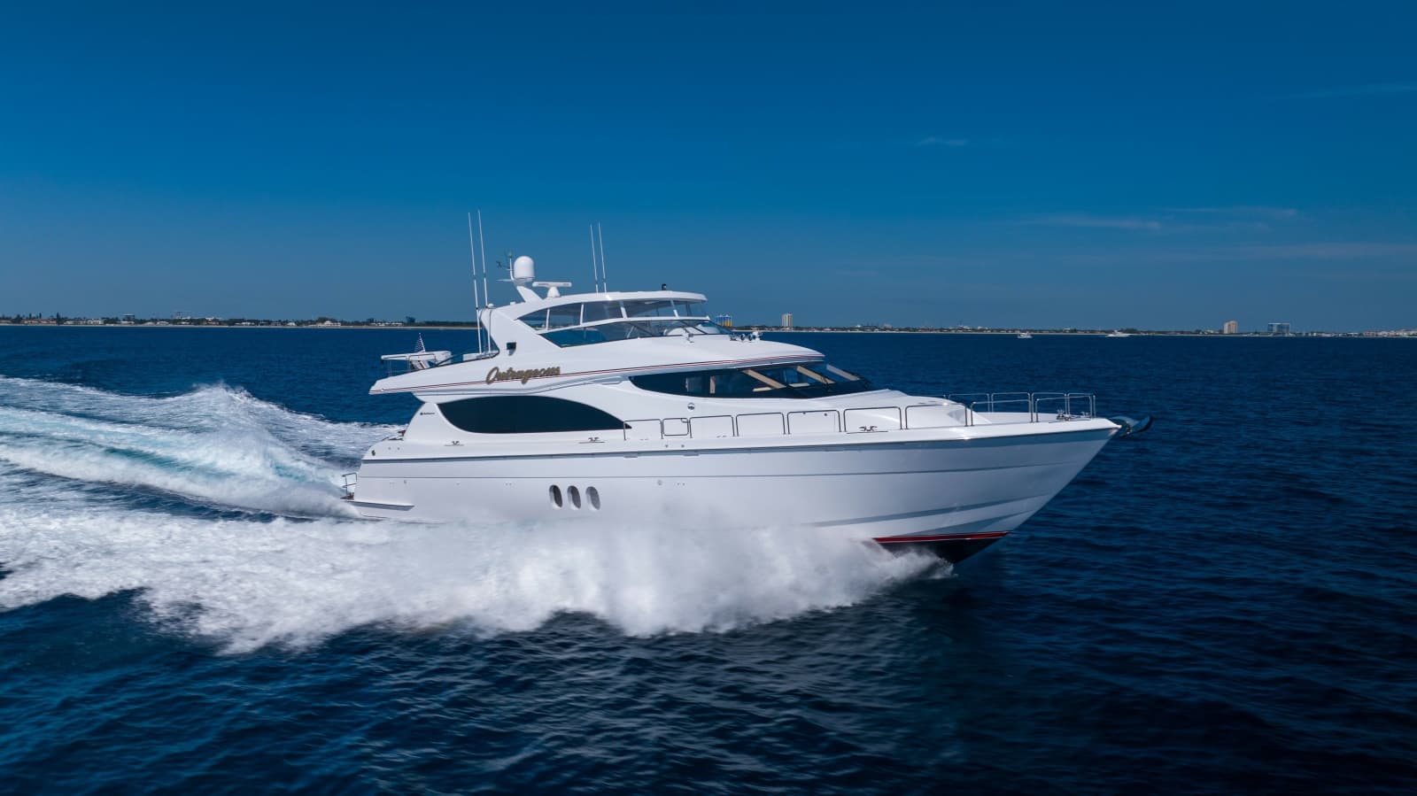 2005 Hatteras 80 Motor Yacht