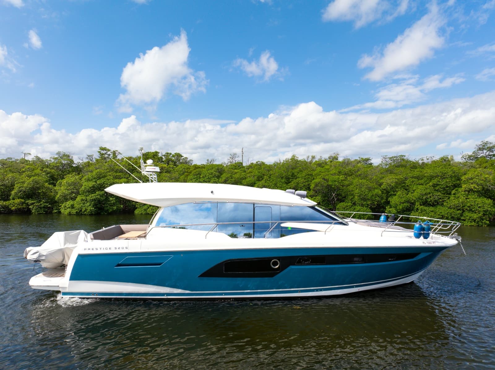 2019 Prestige 520S