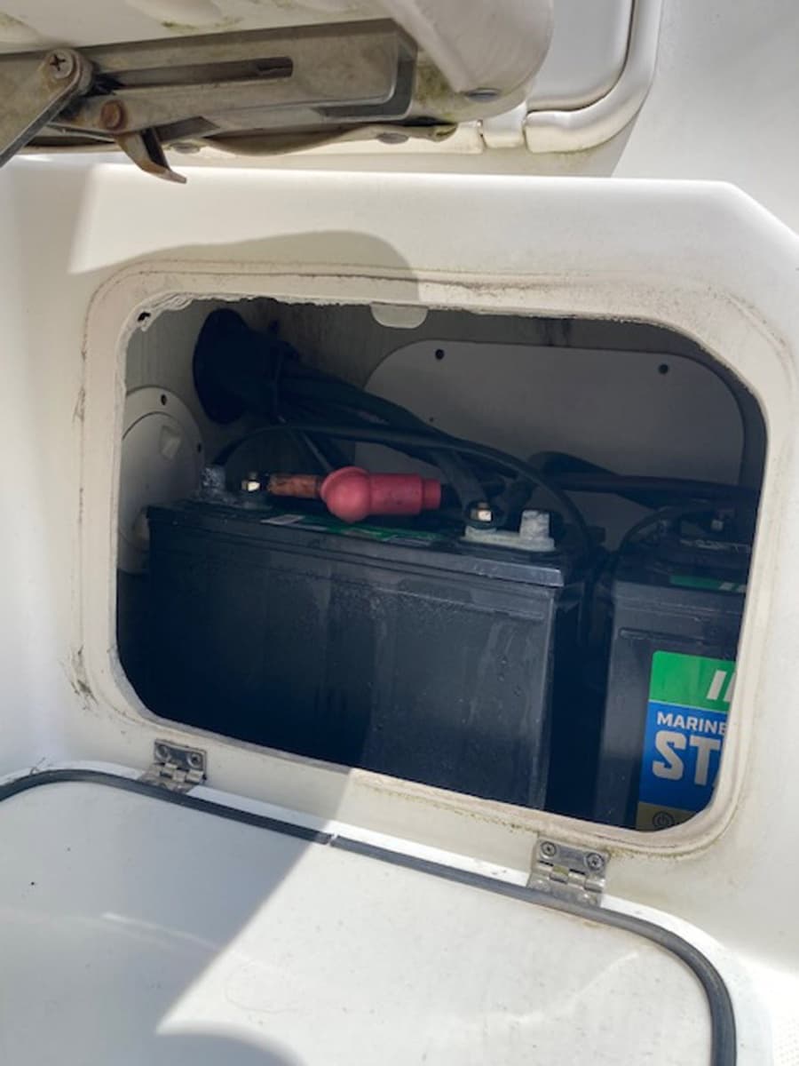 2005 Pursuit 3370 Offshore