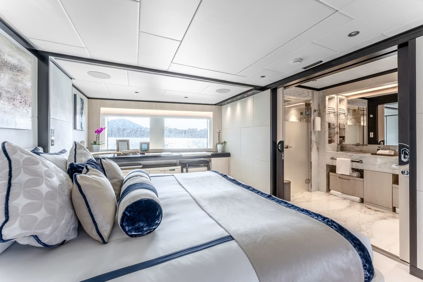 2024 Gulf Craft Majesty 120