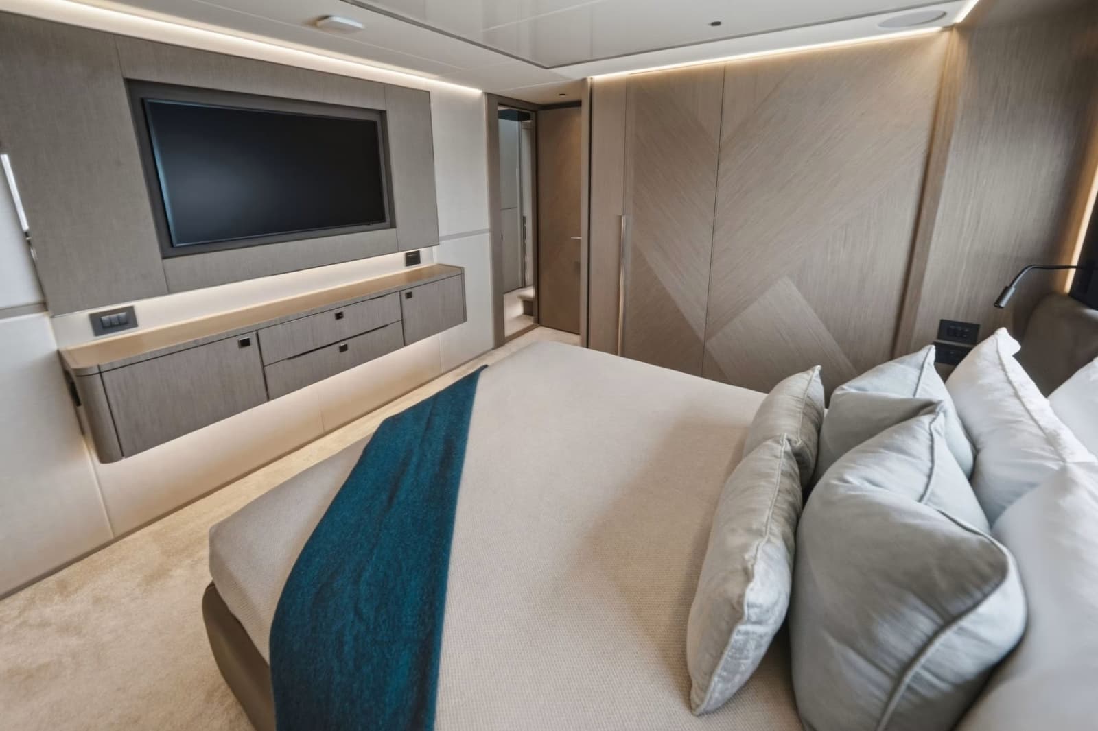 2024 Sunseeker 