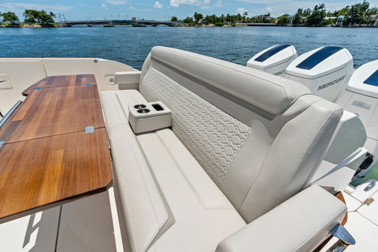 2024 Tiara Yachts 48 LE