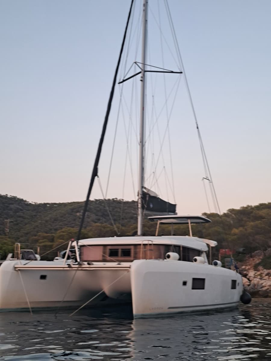 2020 Lagoon 42