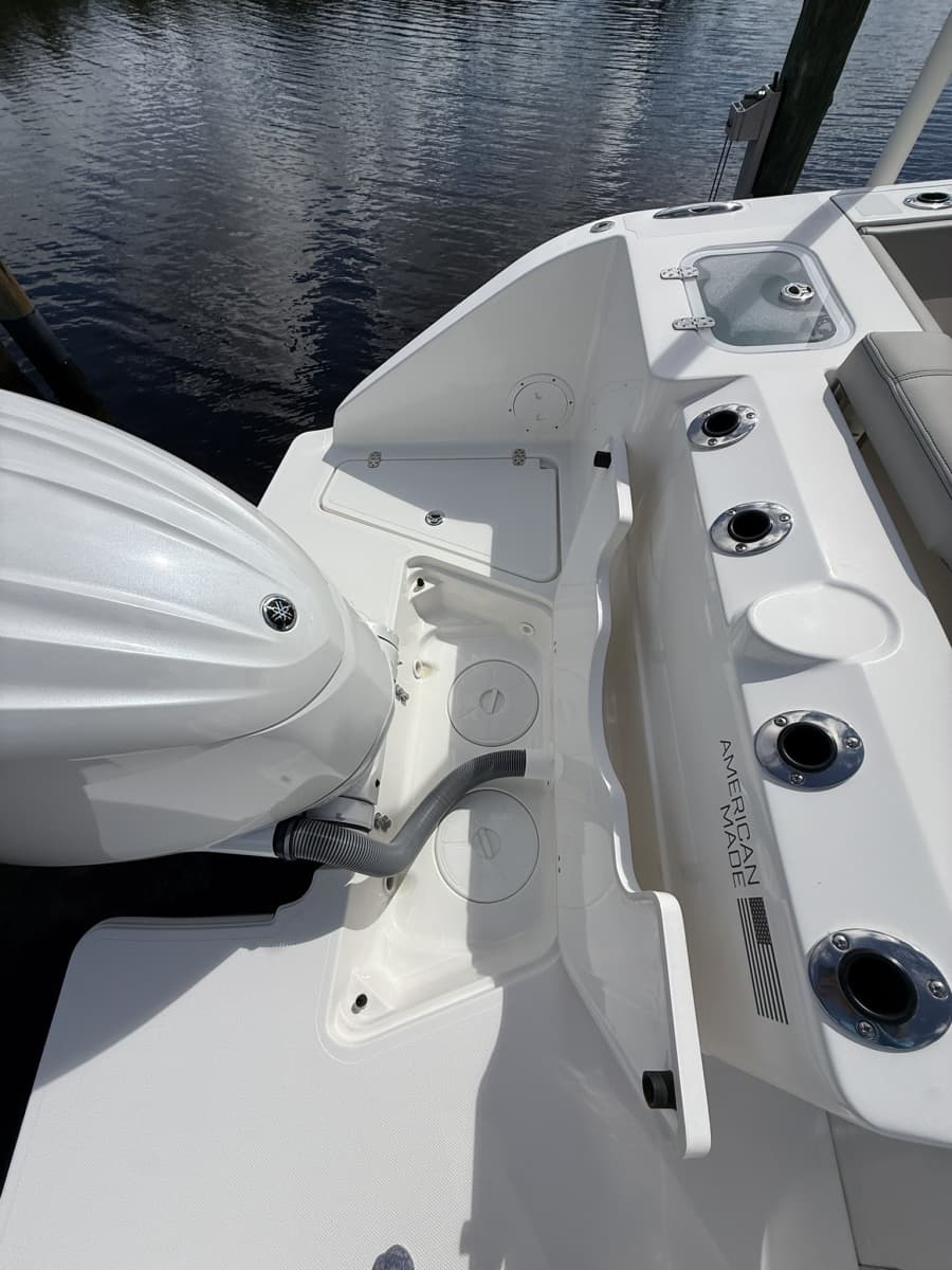 2023 Pursuit S248