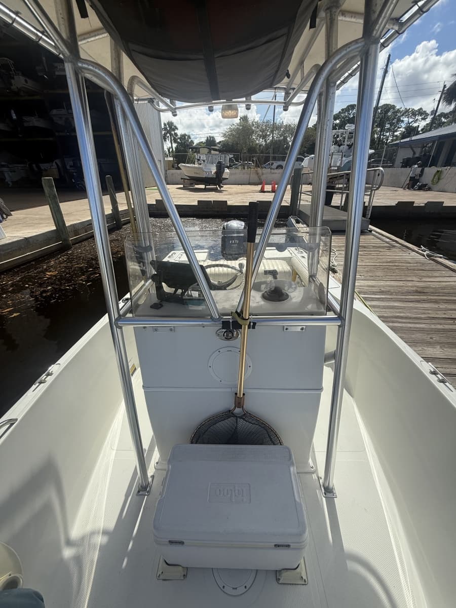 2005 Sailfish 206 CC