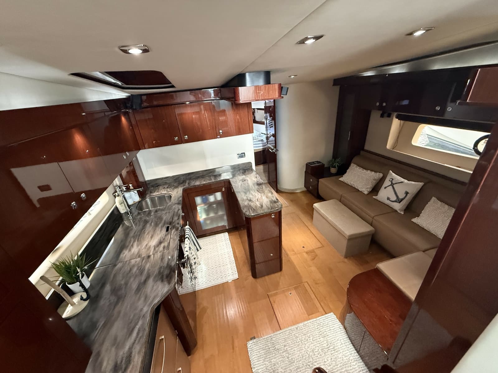 2013 Sea Ray 580 Sundancer