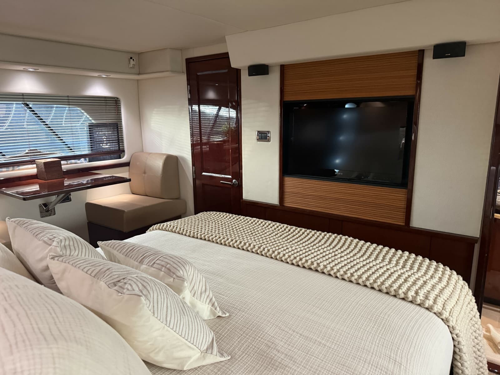 2013 Sea Ray 580 Sundancer