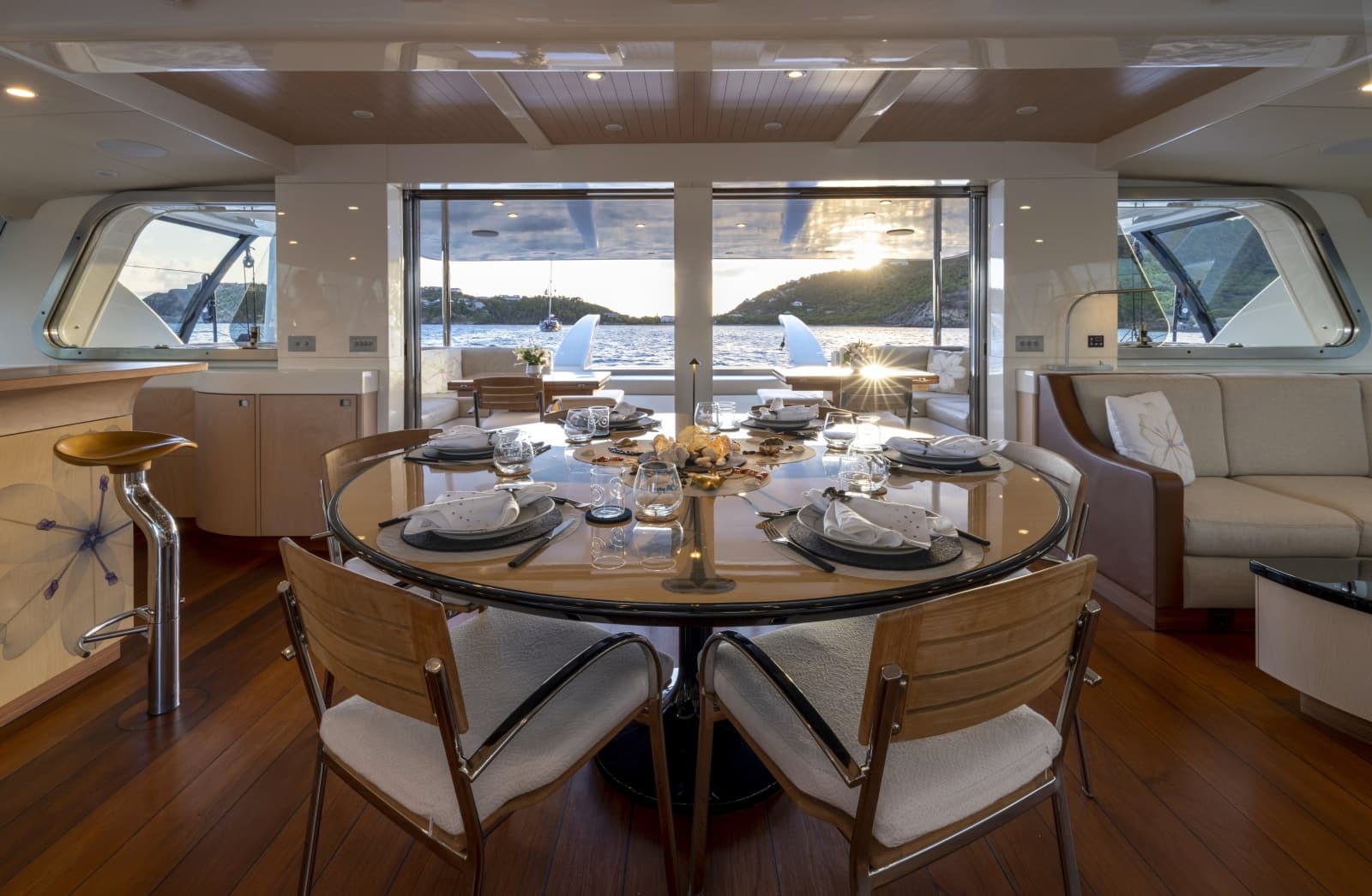 2010 Gunboat 