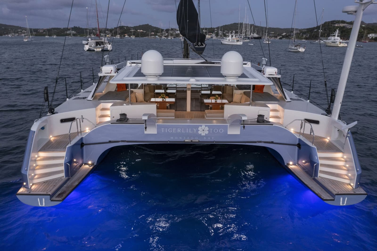 2010 Gunboat 