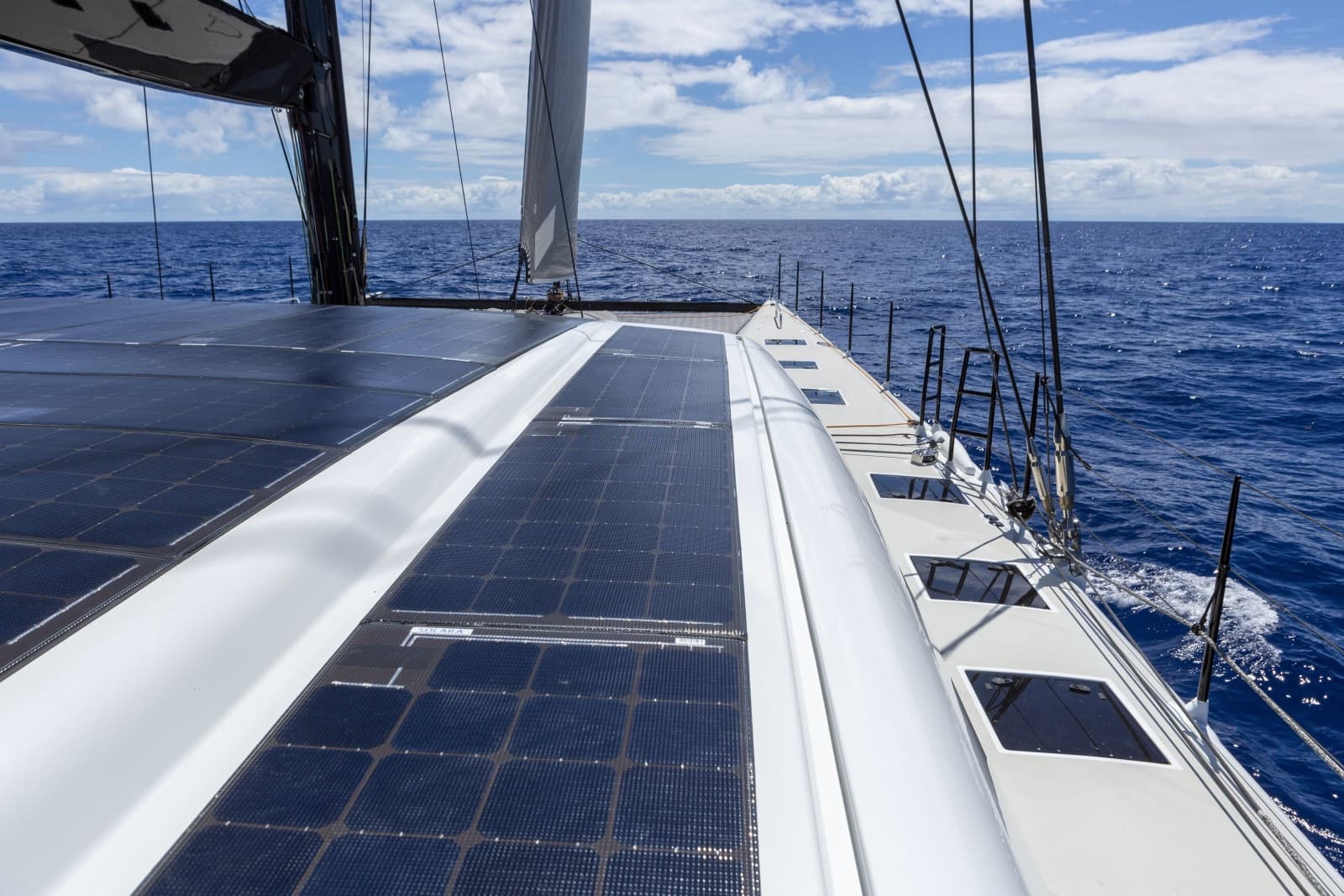 2010 Gunboat 