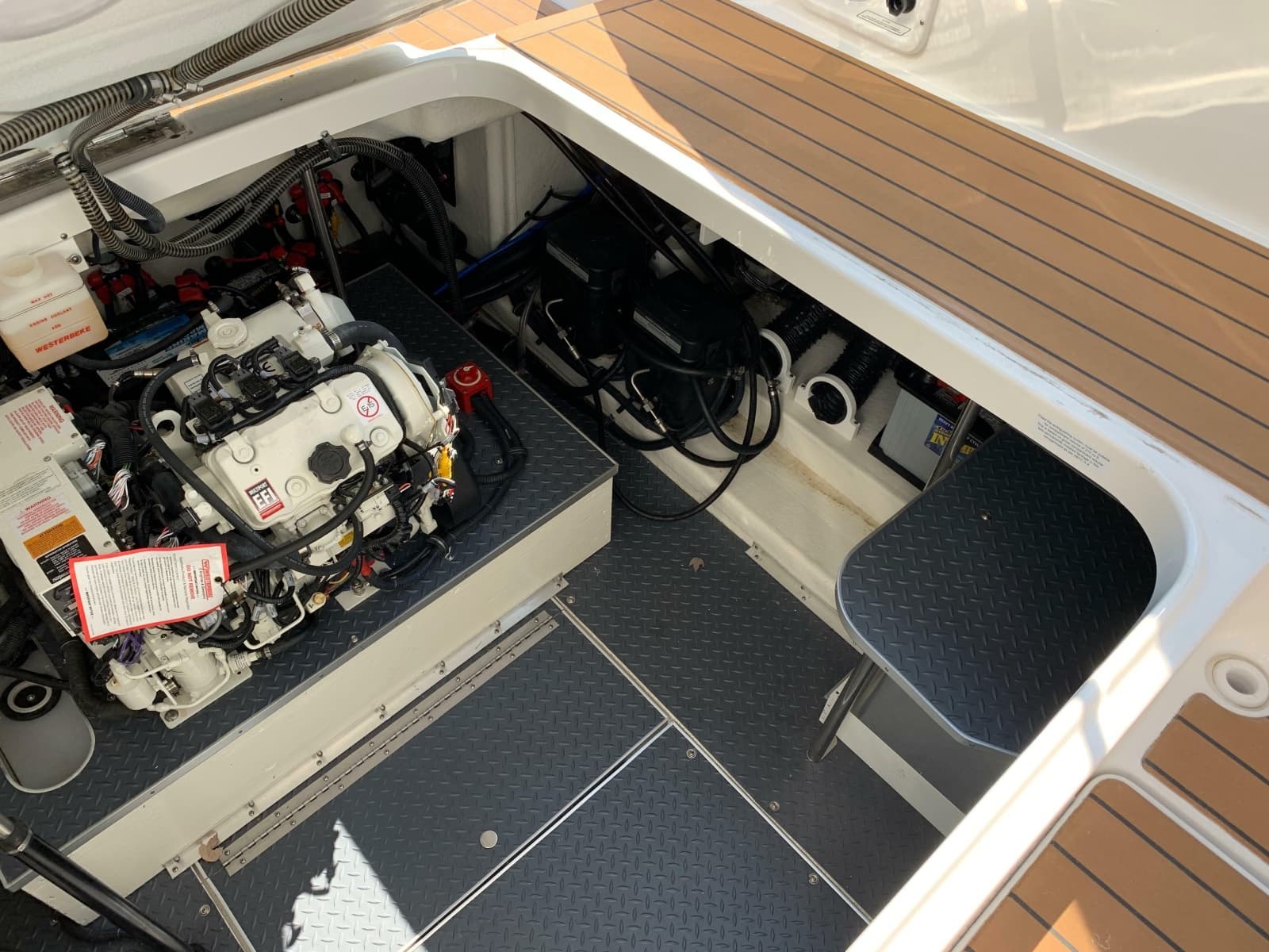 2021 Formula 350 Crossover Bowrider OB
