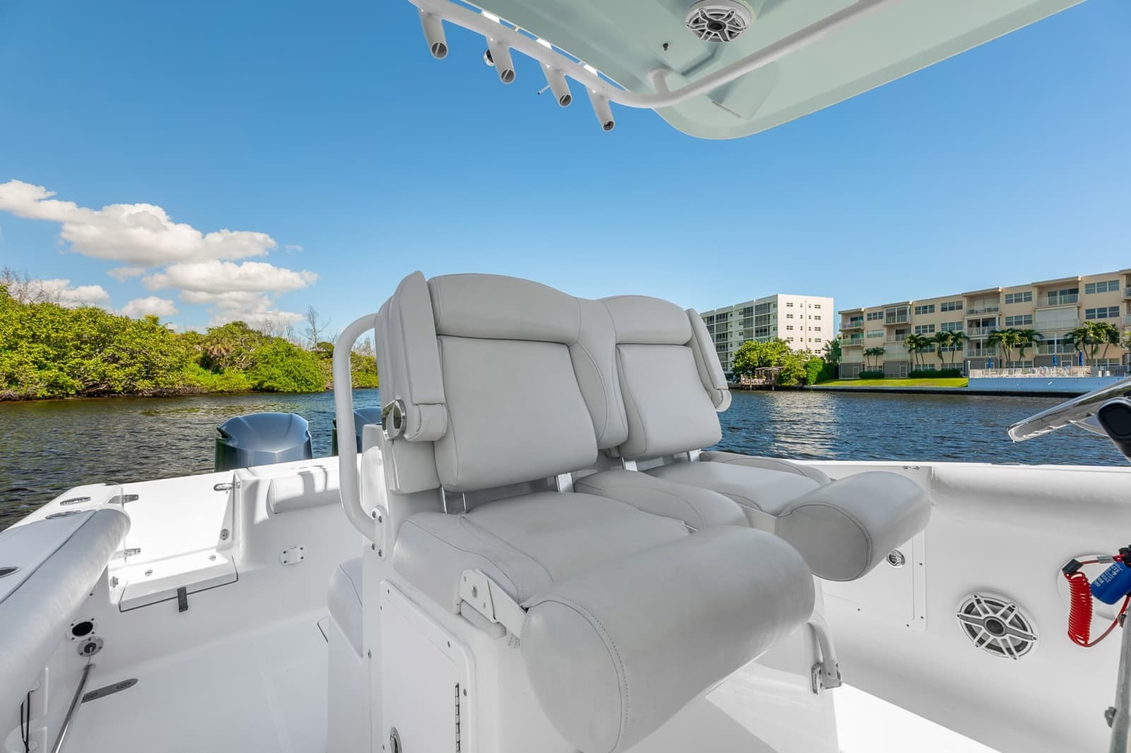 2016 Sea Hunt Gamefish 30