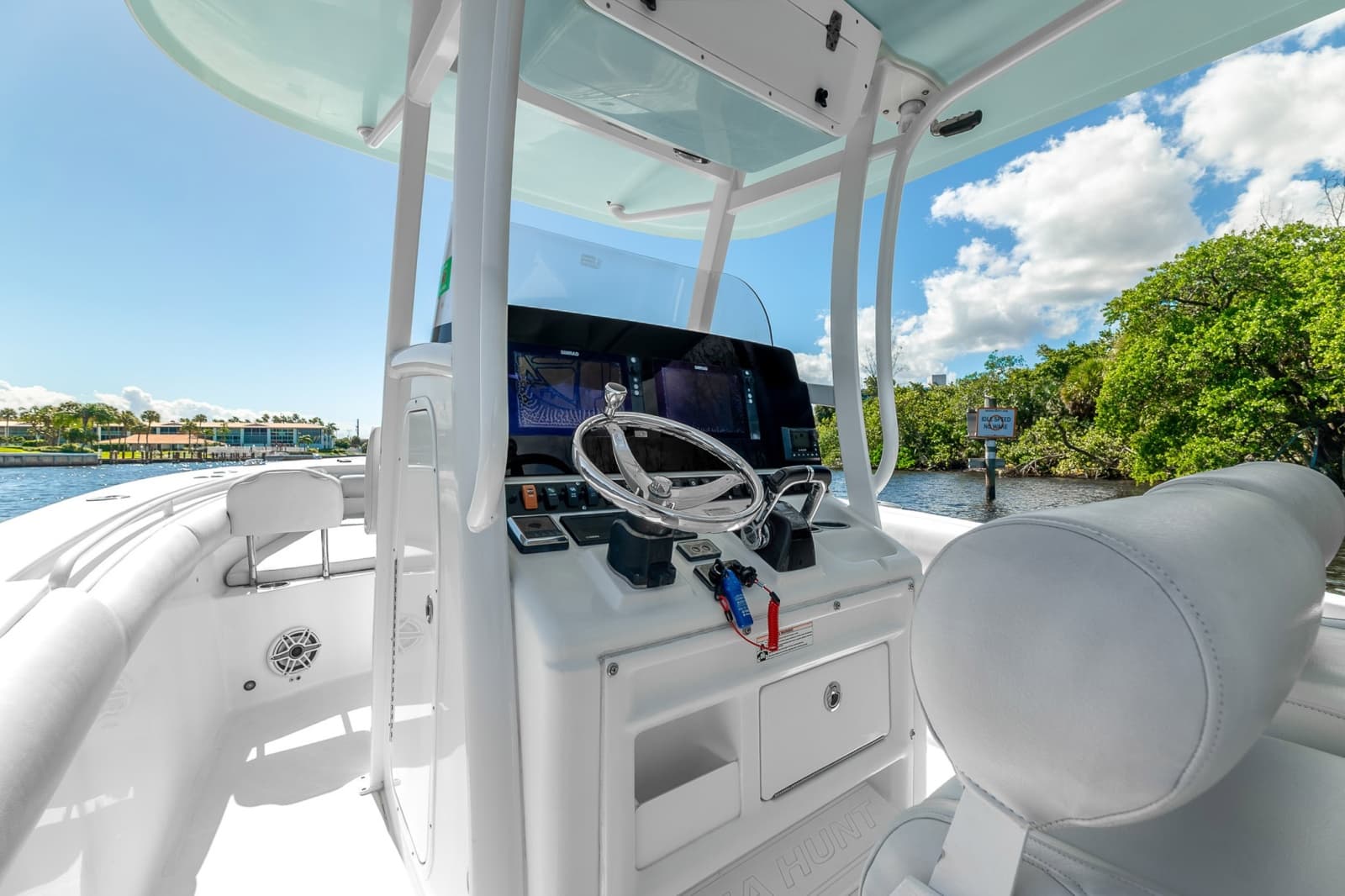 2016 Sea Hunt Gamefish 30