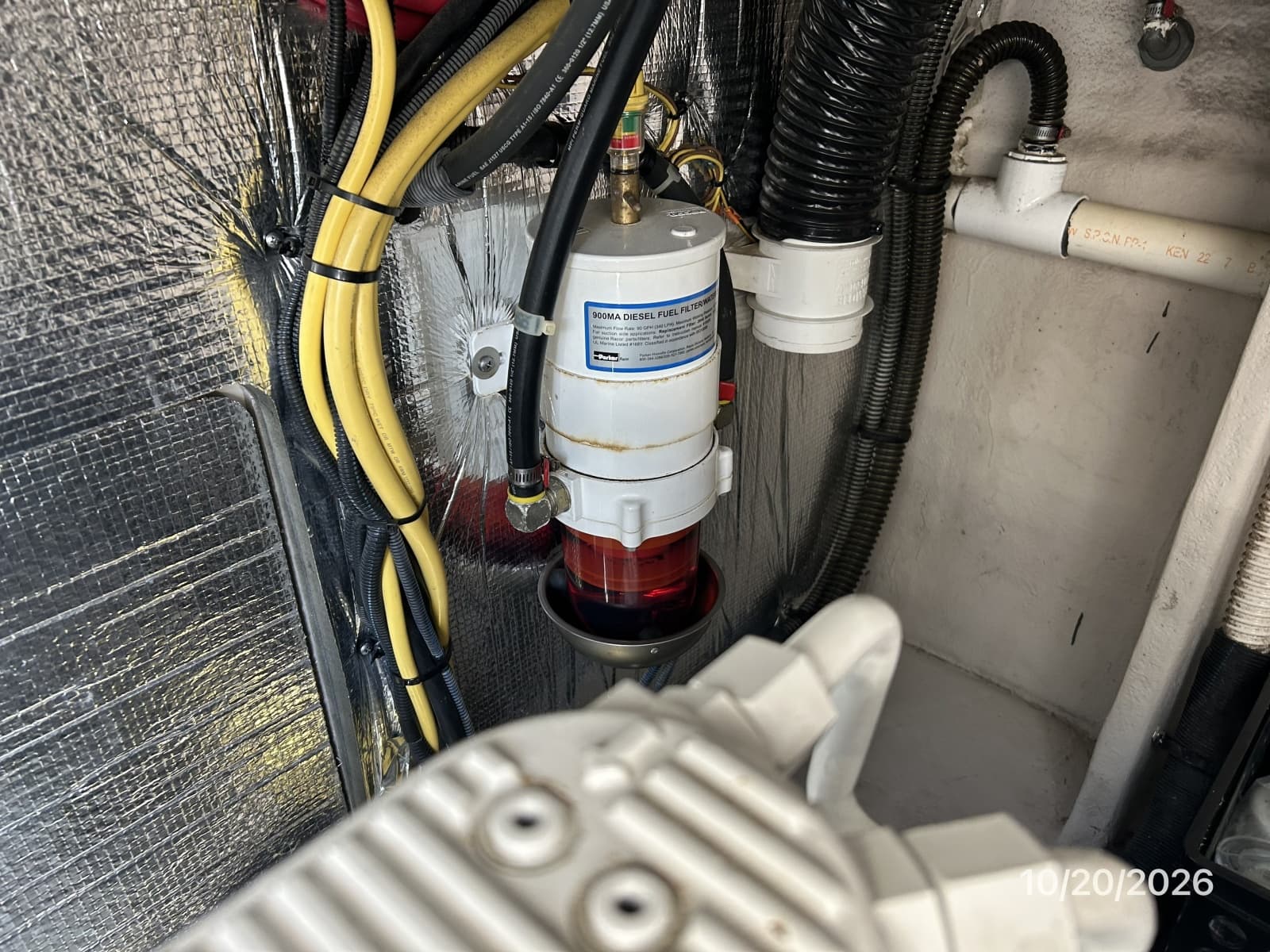 Meridian 441 starboard Racor fuel filter