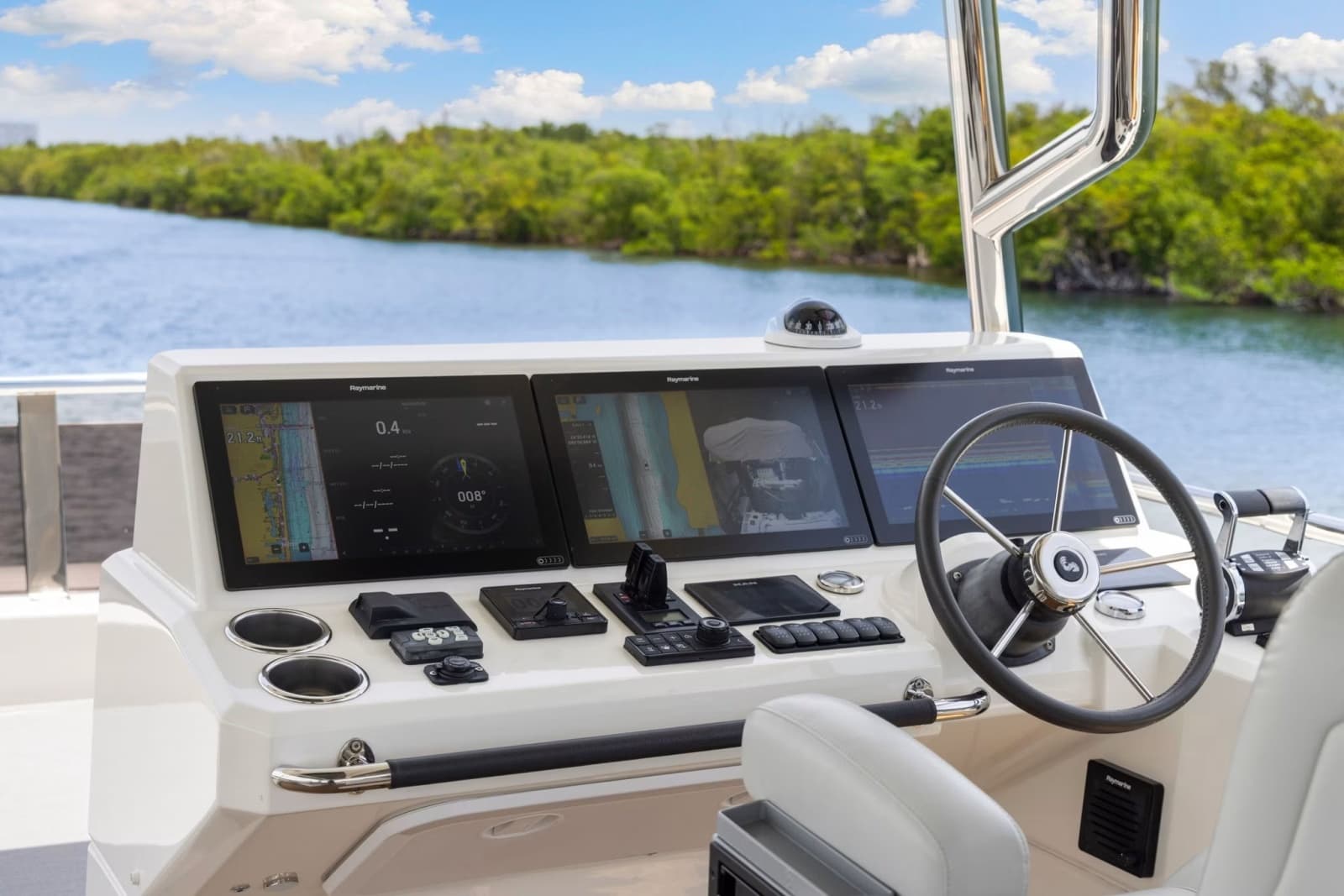 2022 Beneteau Grand Trawler 62
