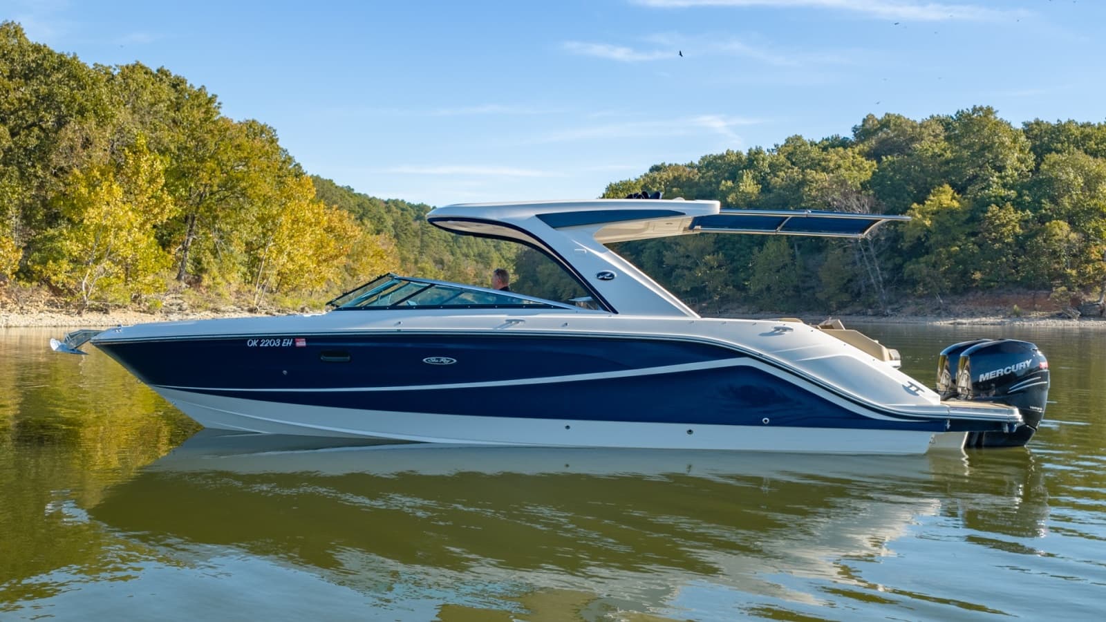 2021 Sea Ray 310 SLX Outboard