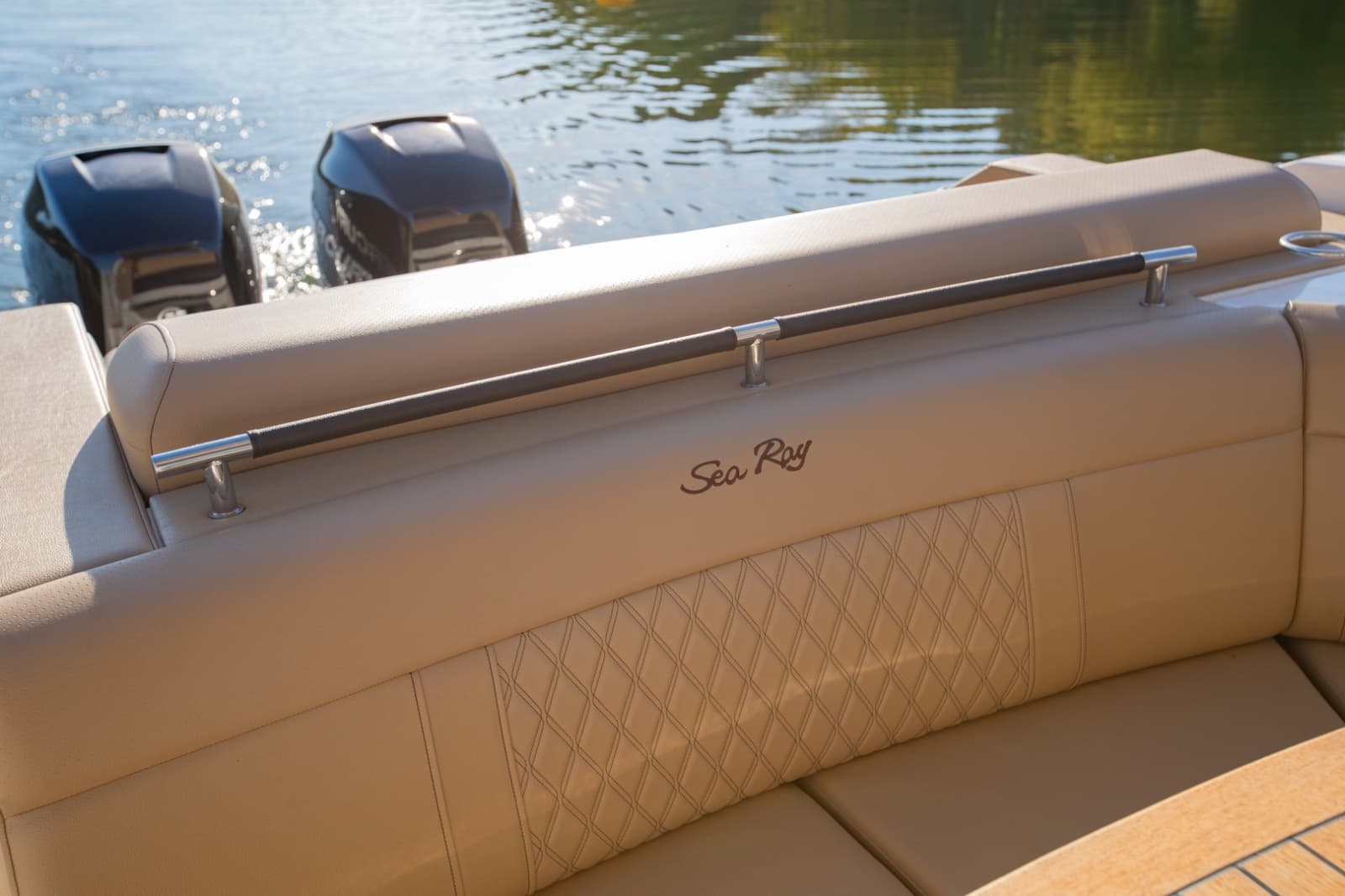 2021 Sea Ray 310 SLX Outboard