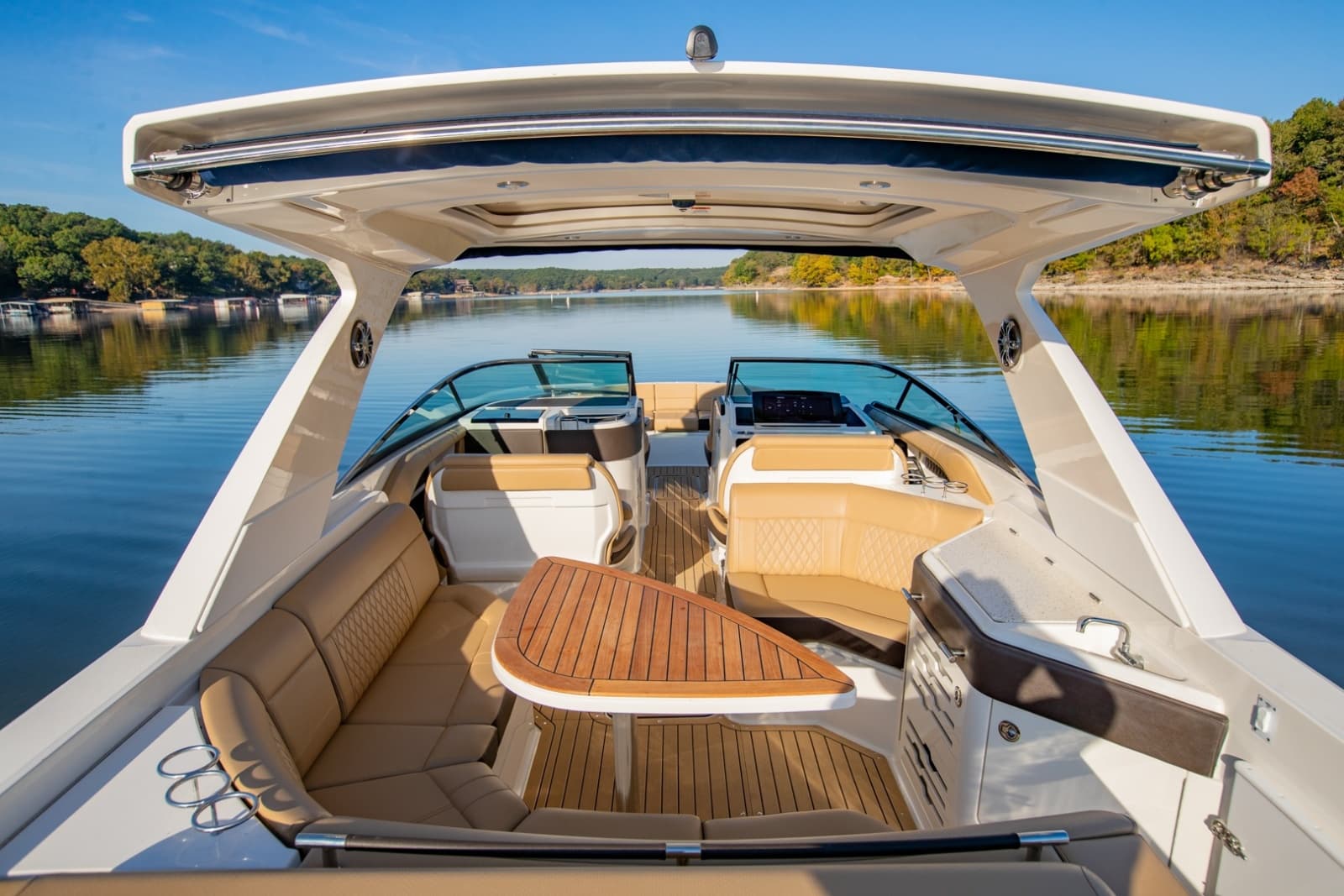 2021 Sea Ray 310 SLX Outboard