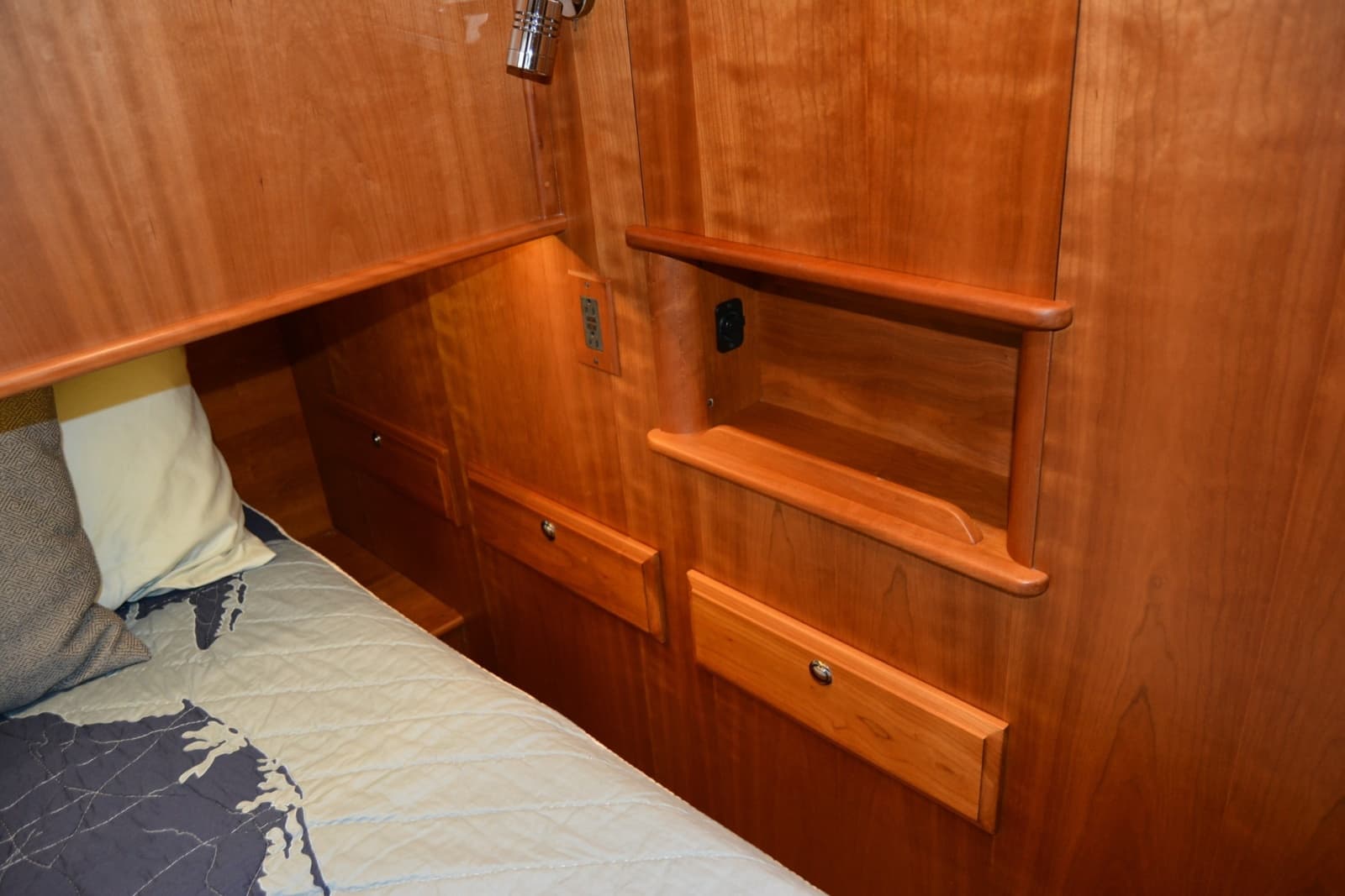 2019 Sabre 45 Salon Express