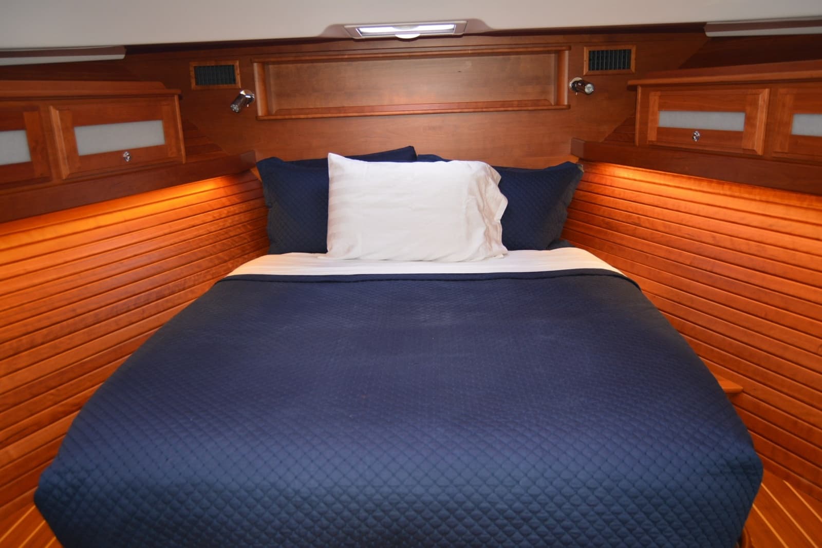 2019 Sabre 45 Salon Express