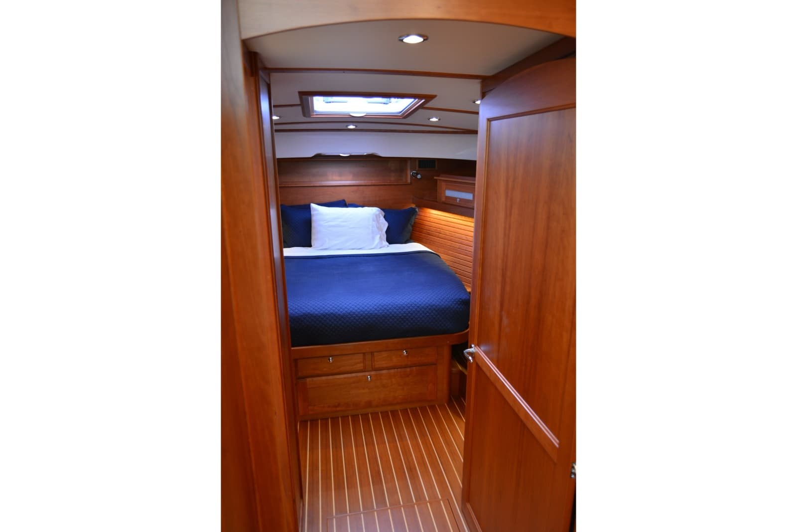 2019 Sabre 45 Salon Express