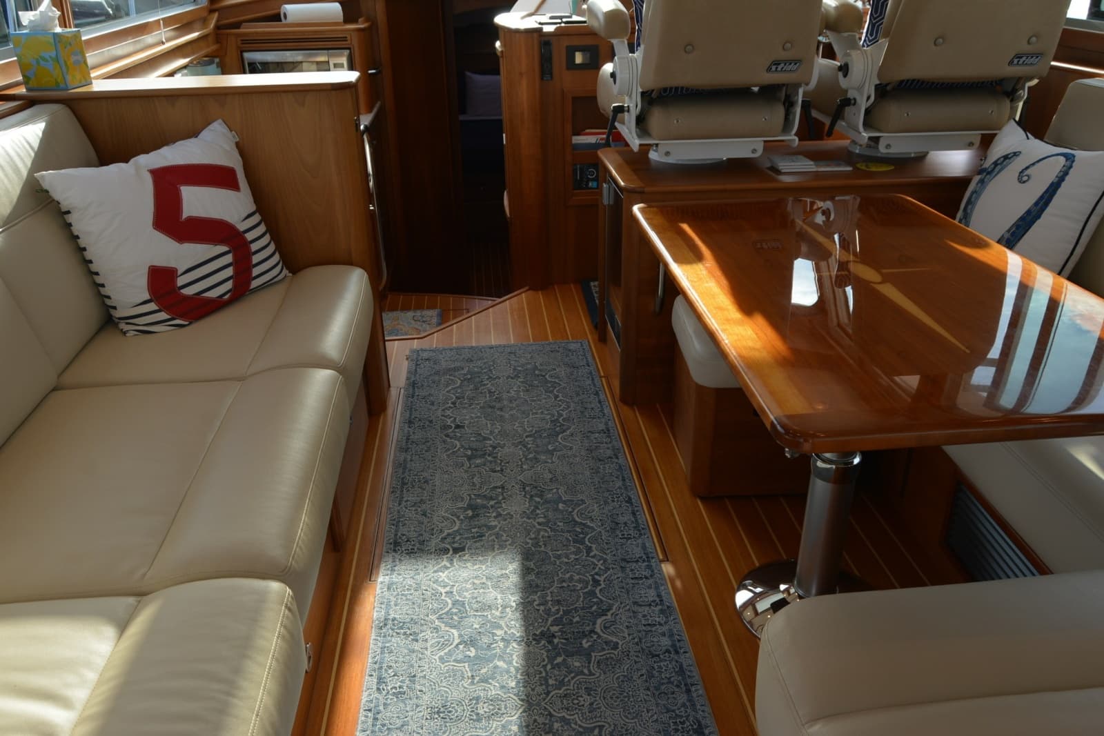 2019 Sabre 45 Salon Express