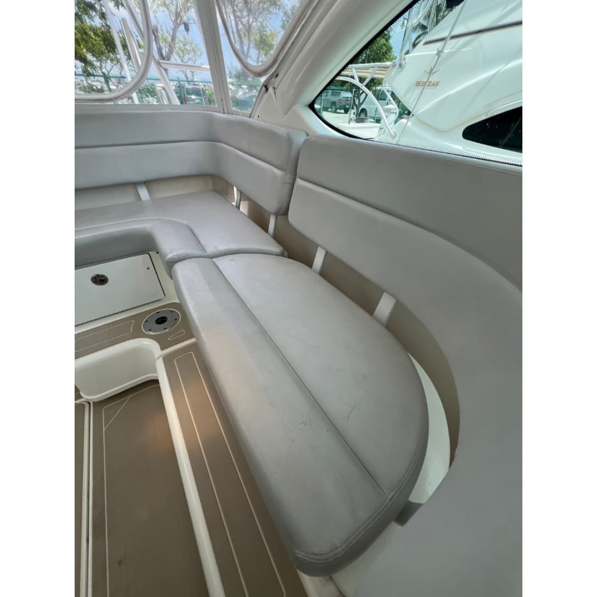 2006 Tiara Yachts 42 Express
