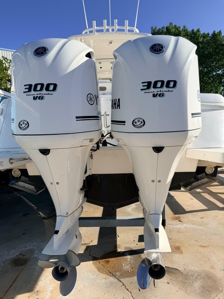 2017 Intrepid 327 Center Console for sale in Pompano Beach FL - twin Yamaha F300 outboards on the transom, rear view