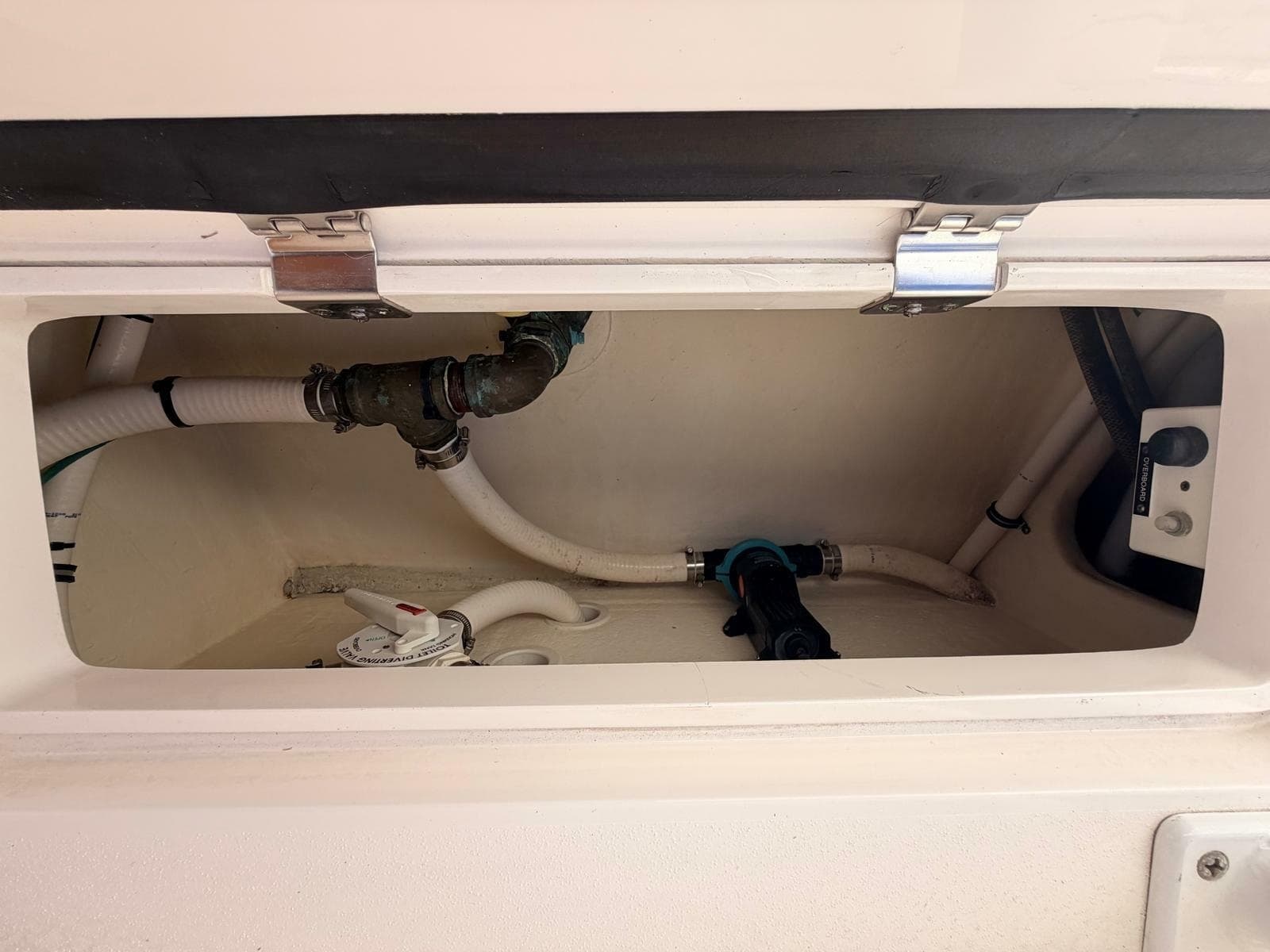 2017 Intrepid 327 Center Console for sale in Pompano Beach FL - console storage compartment with plumbing