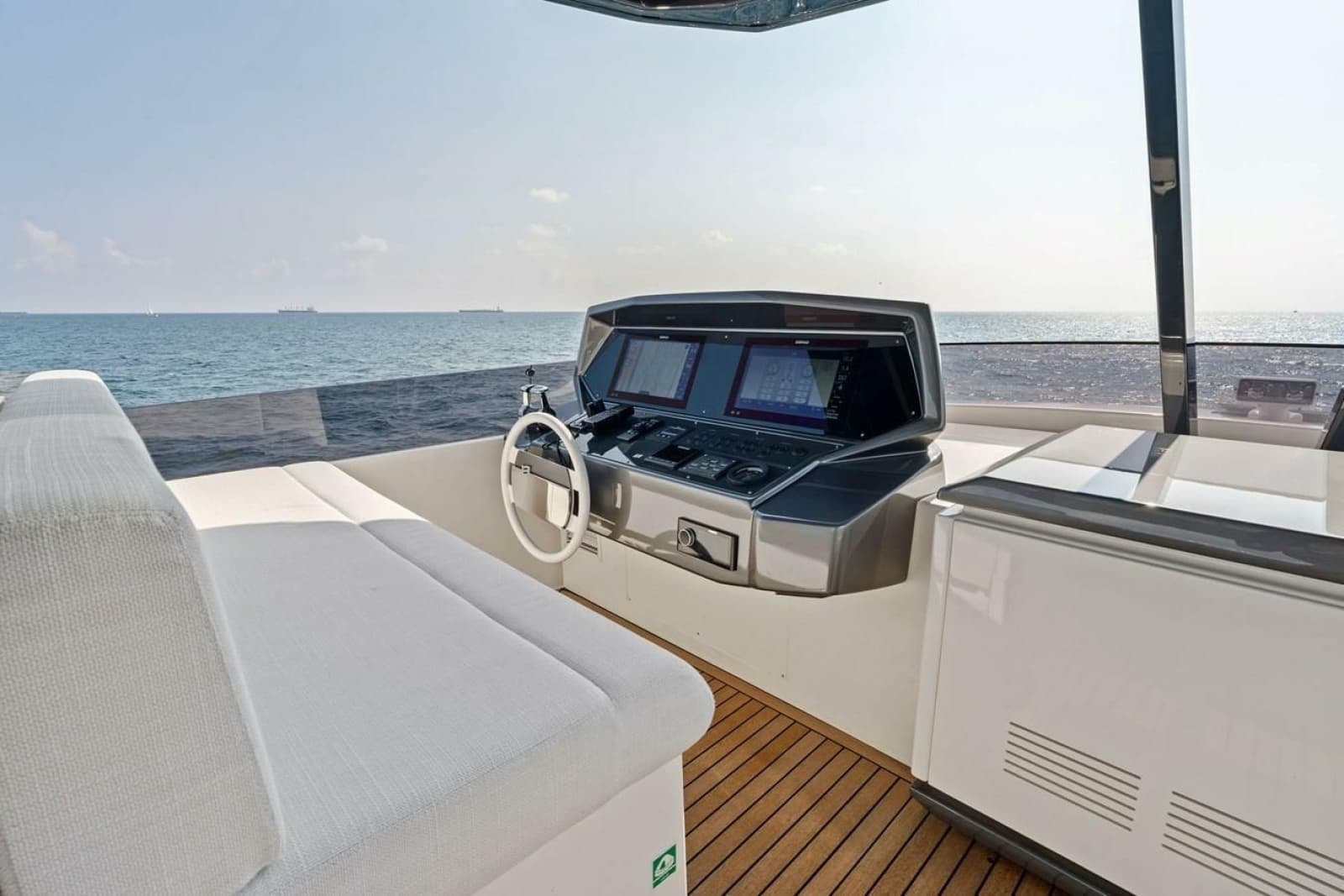 2022 Ferretti Yachts 850 Motoryacht
