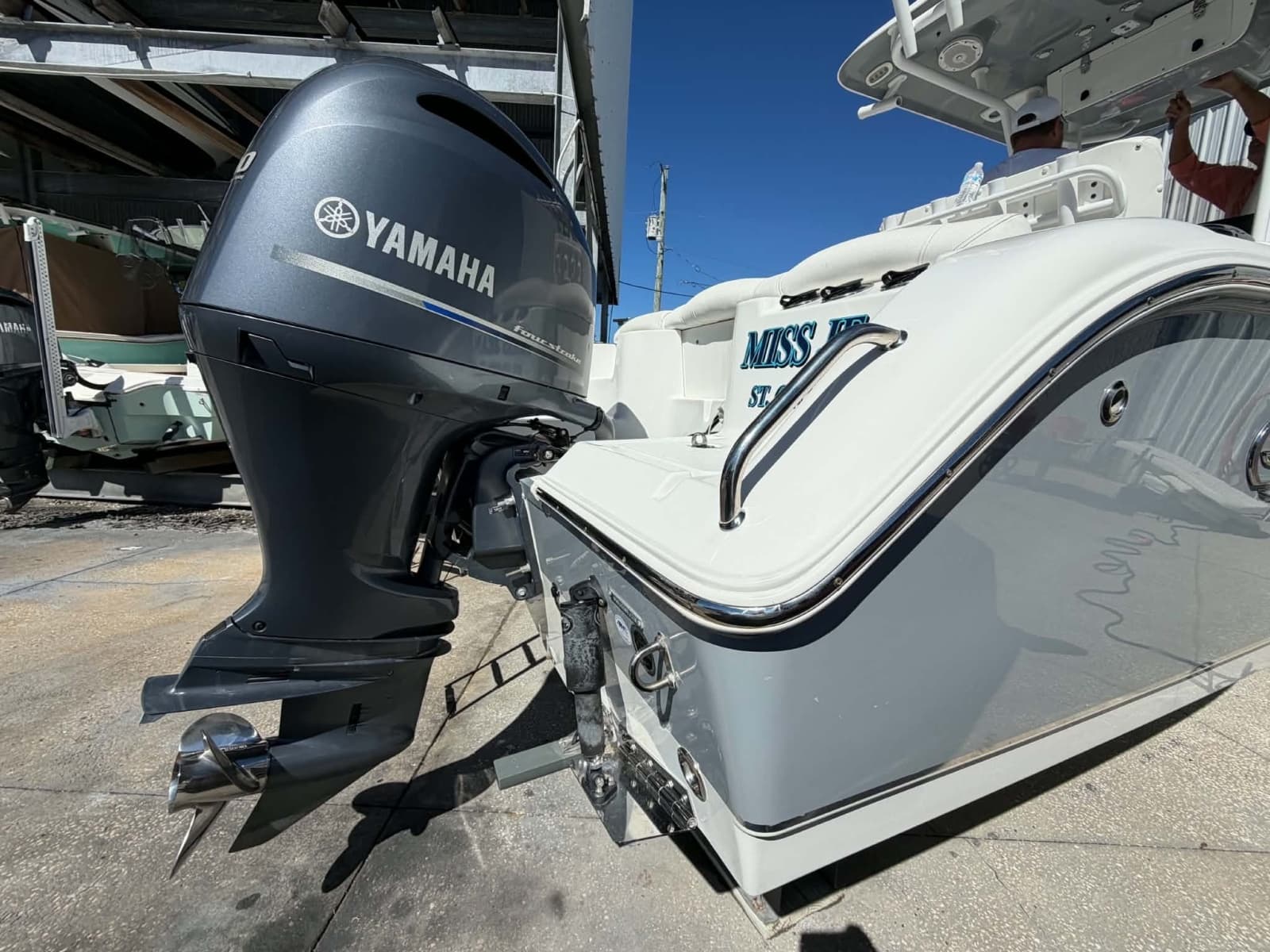 2018 Sea Hunt 225 Ultra