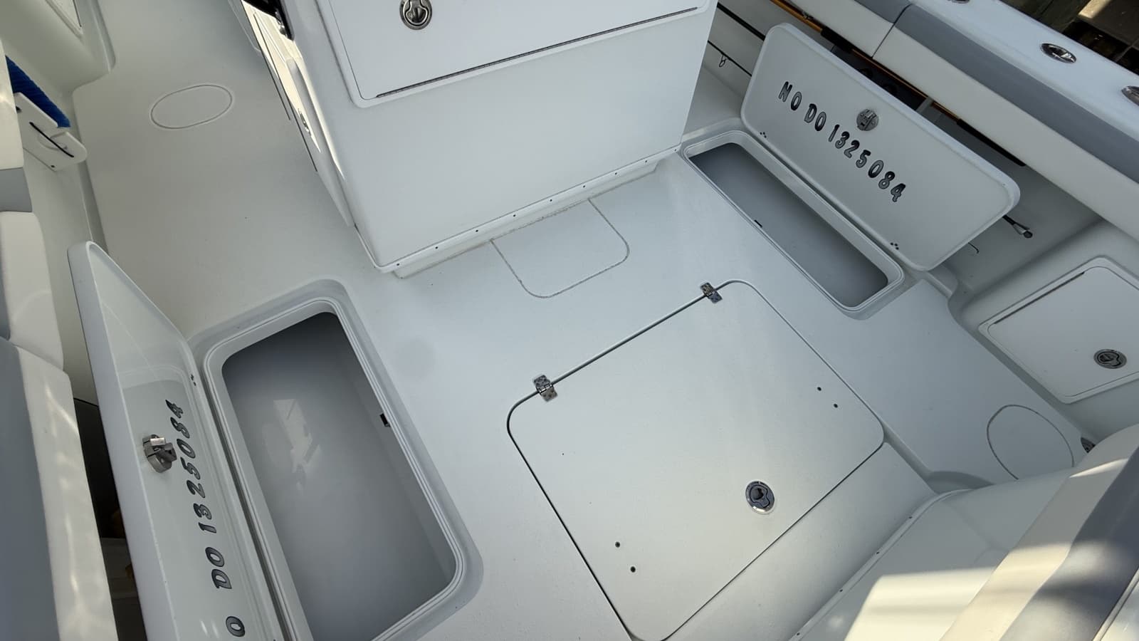 2022 Yellowfin 32 Offshore