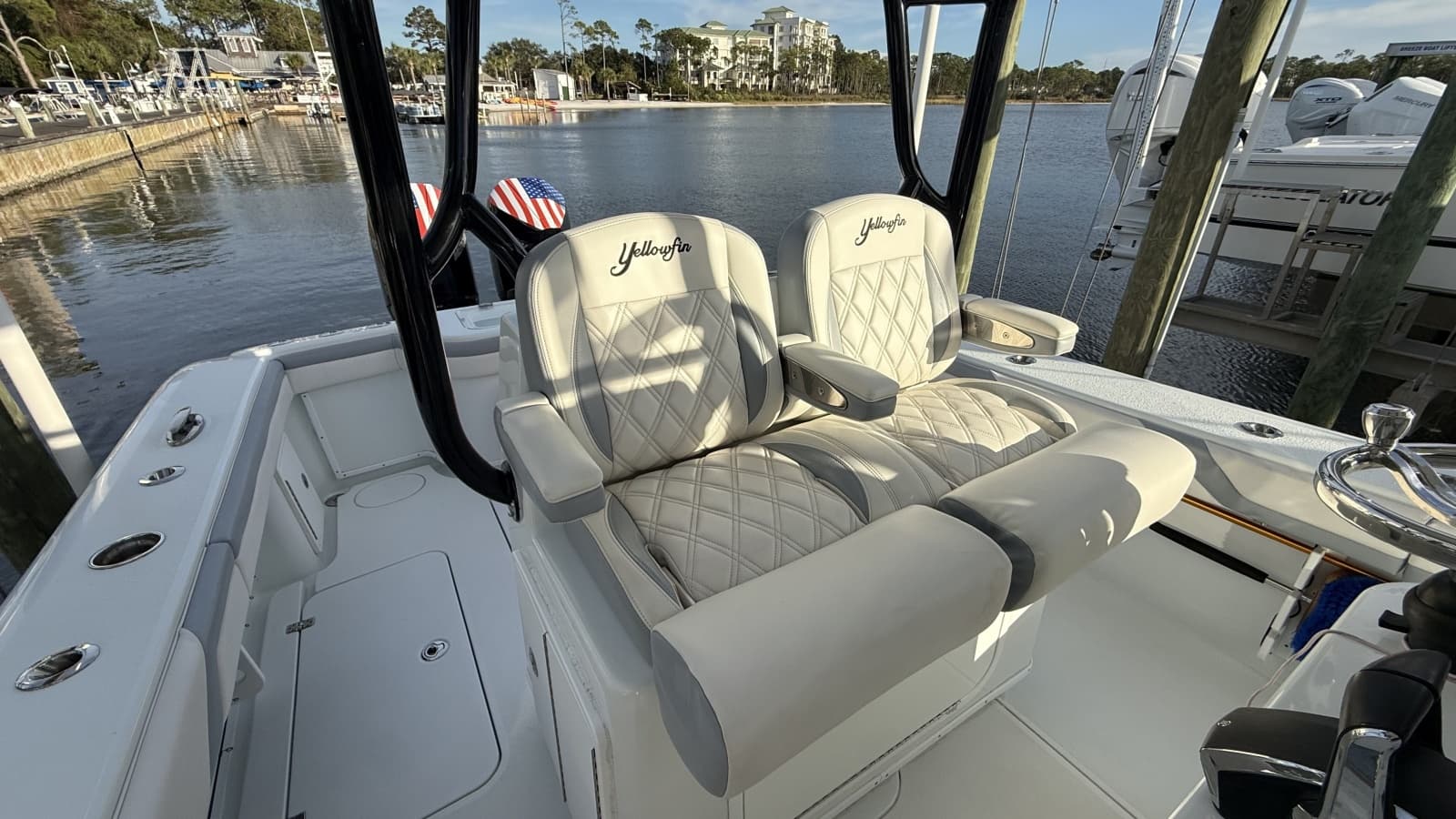 2022 Yellowfin 32 Offshore