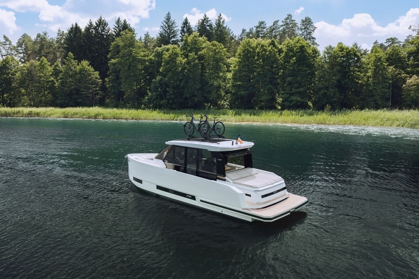2027 De Antonio D36 Cabin