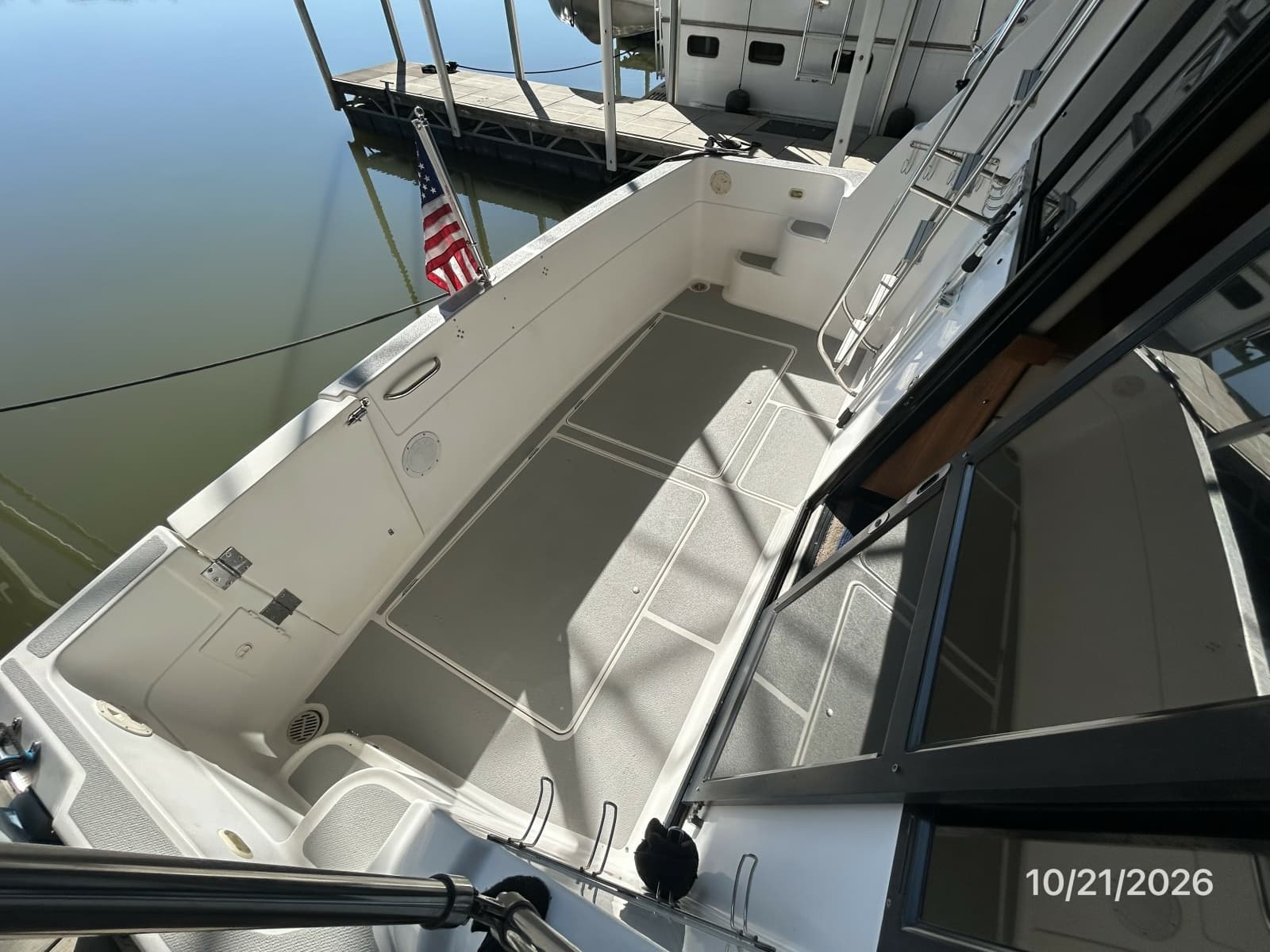 Bayliner 3988 aftdeck1