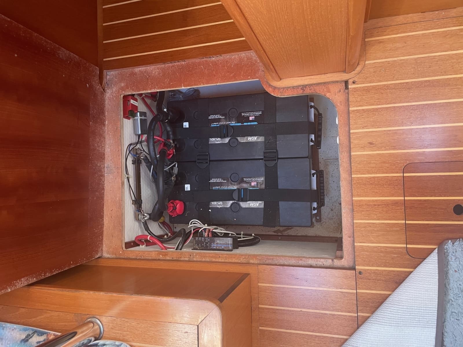 2002 Wauquiez 40 Pilot Saloon