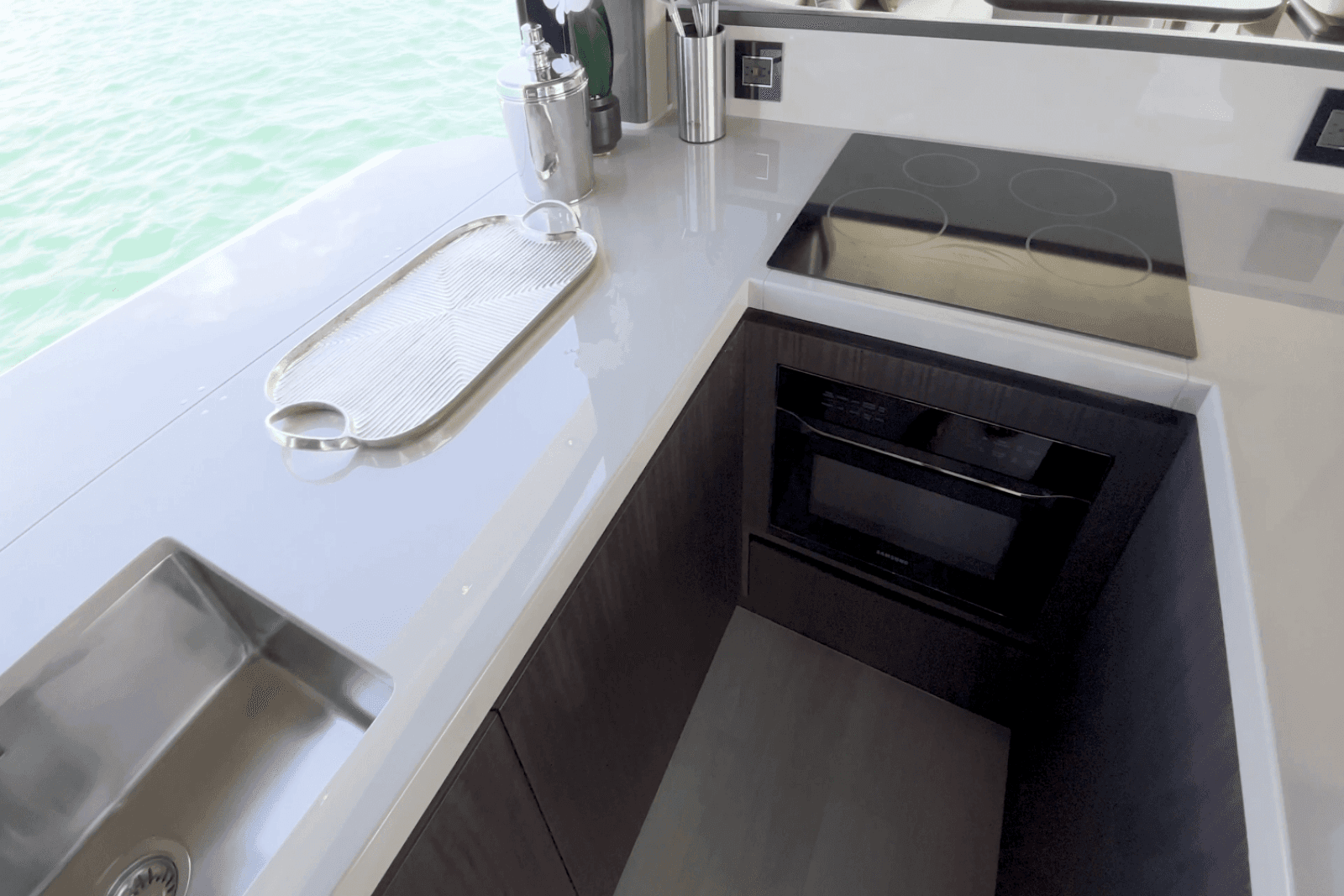 2024 Galeon 560 FLY