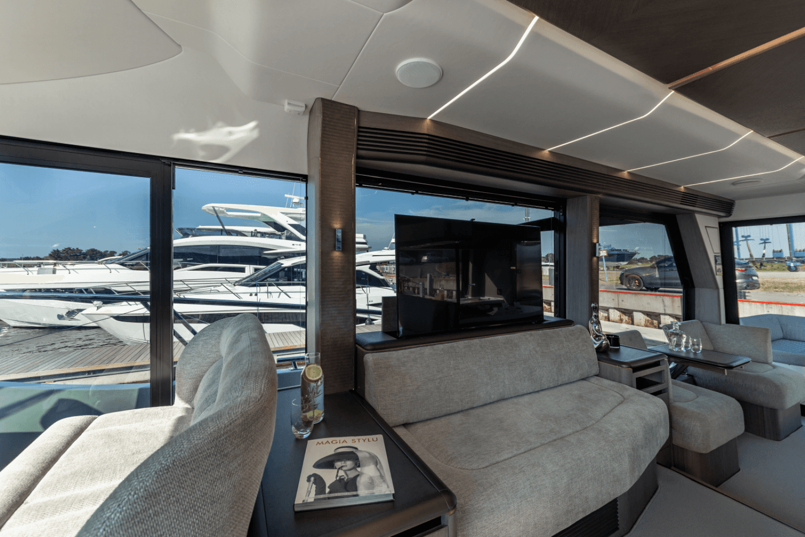 2024 Galeon 560 FLY