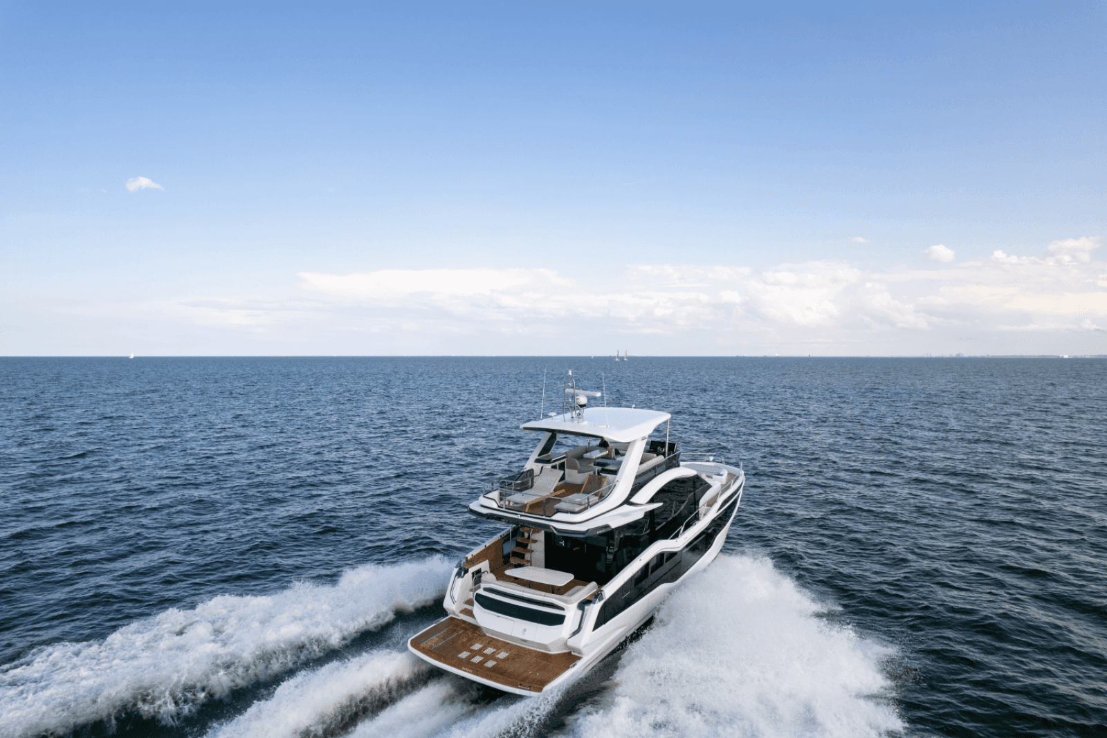 2024 Galeon 560 FLY