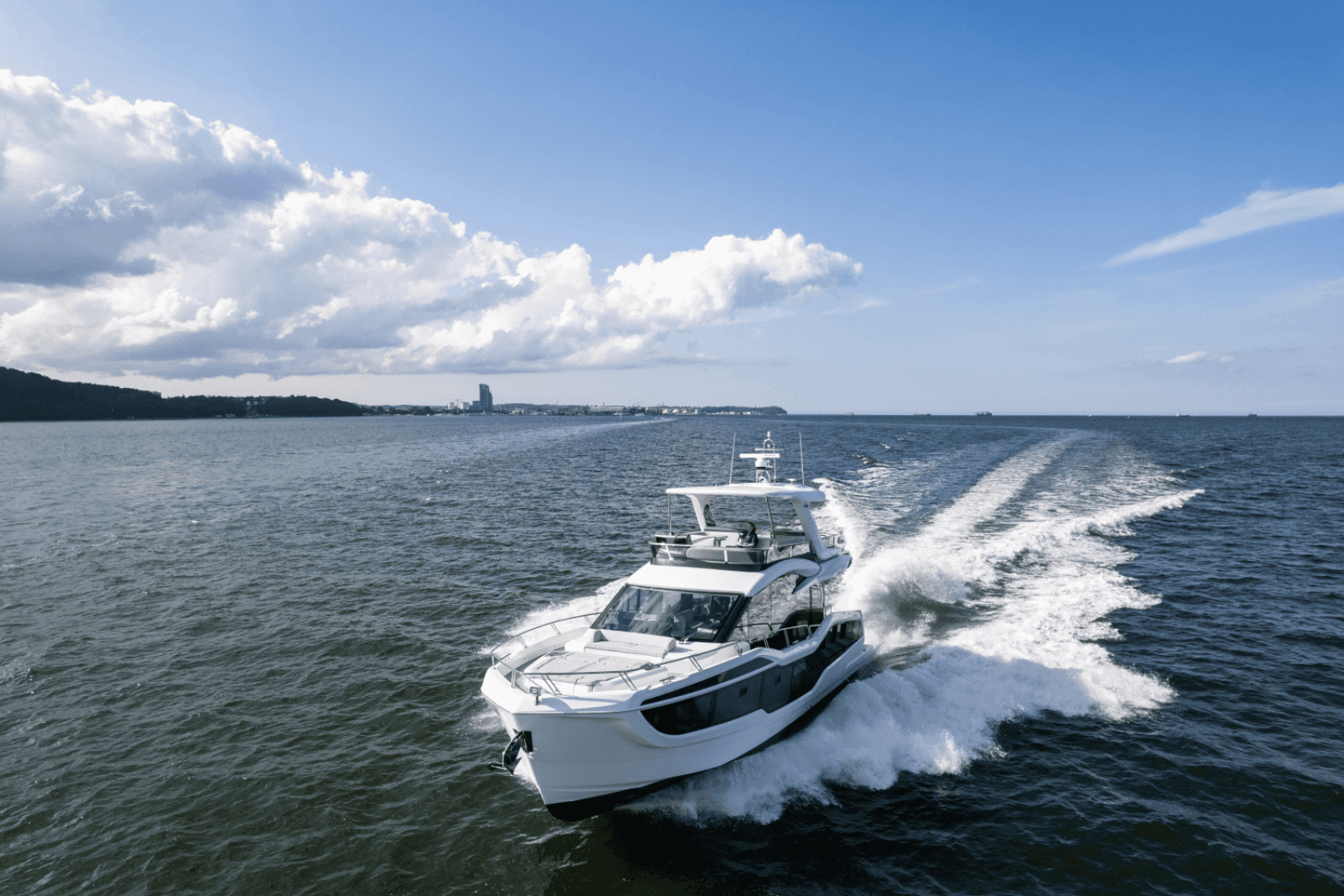 2024 Galeon 560 FLY