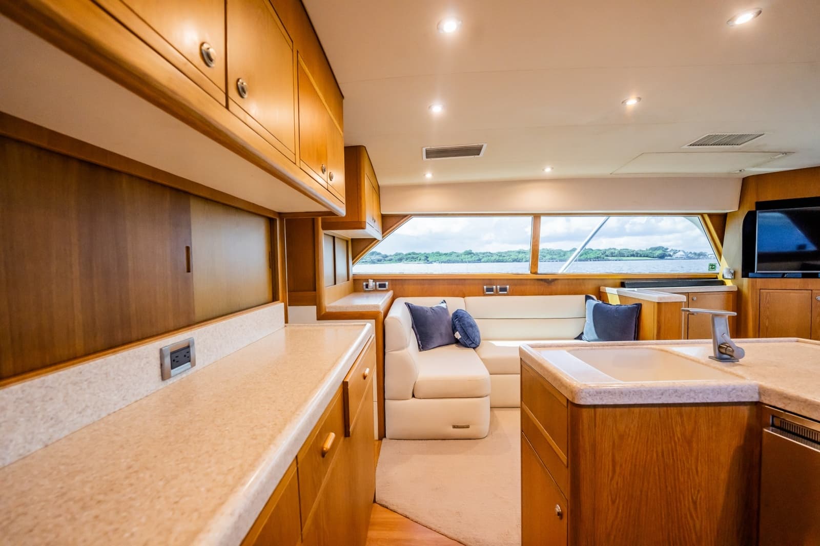 1998 Bertram 54 Convertible