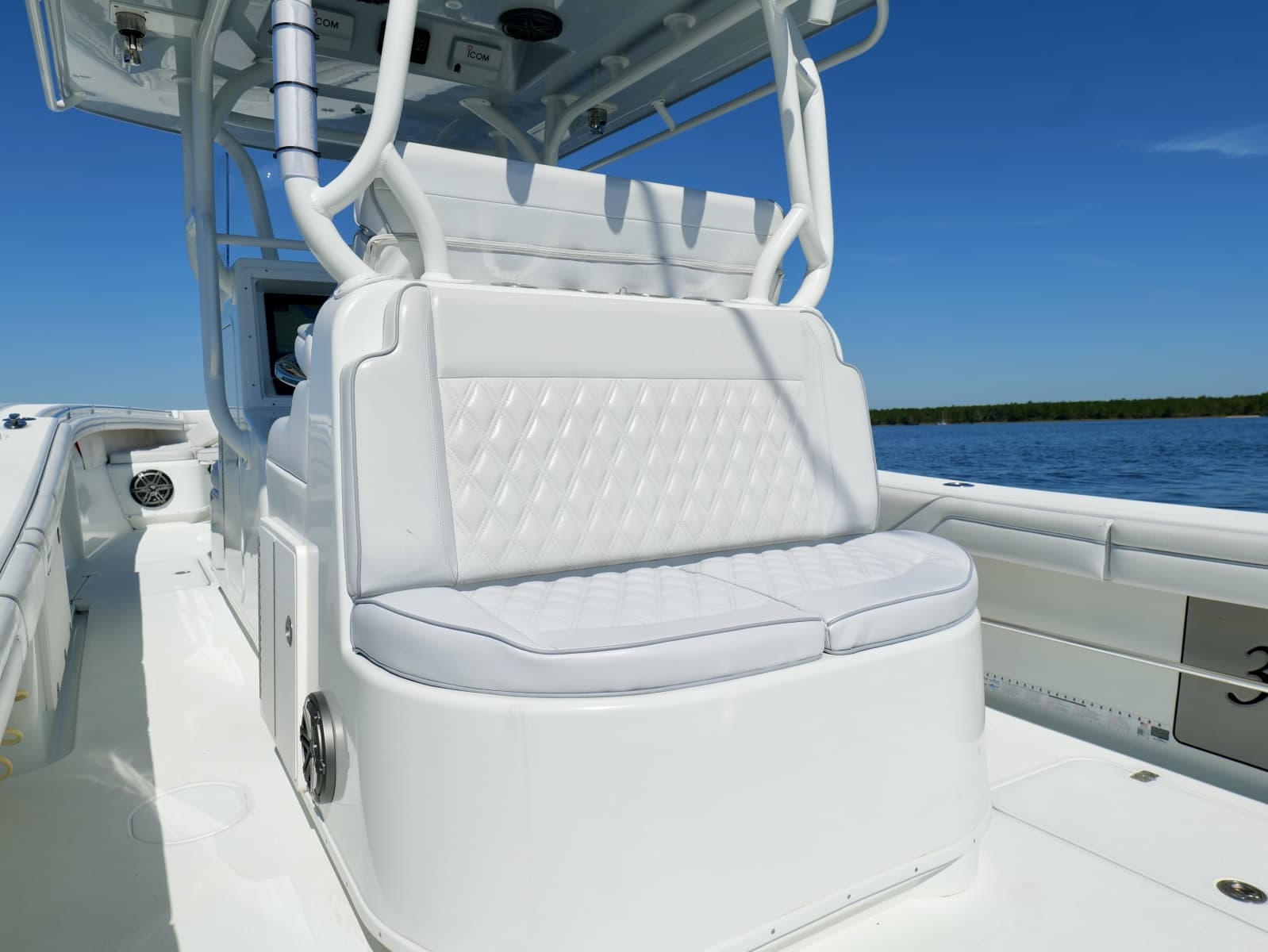 2017 Yellowfin 36 Offshore