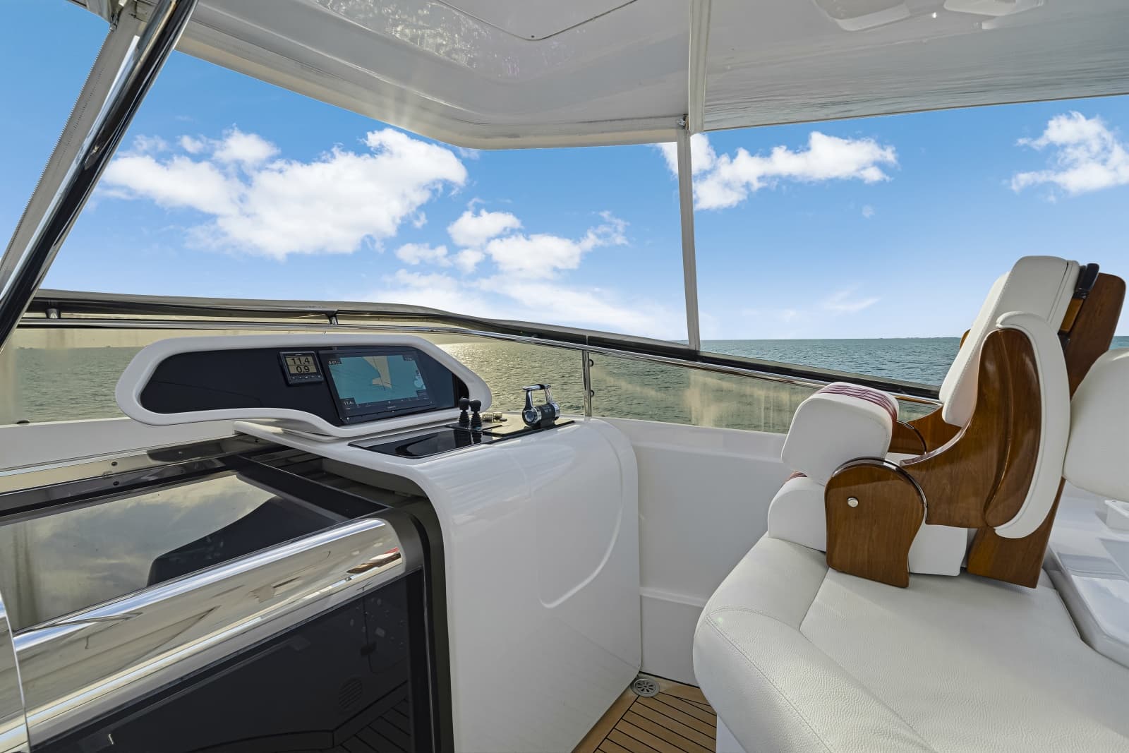 2016 Ferretti Yachts Custom Line