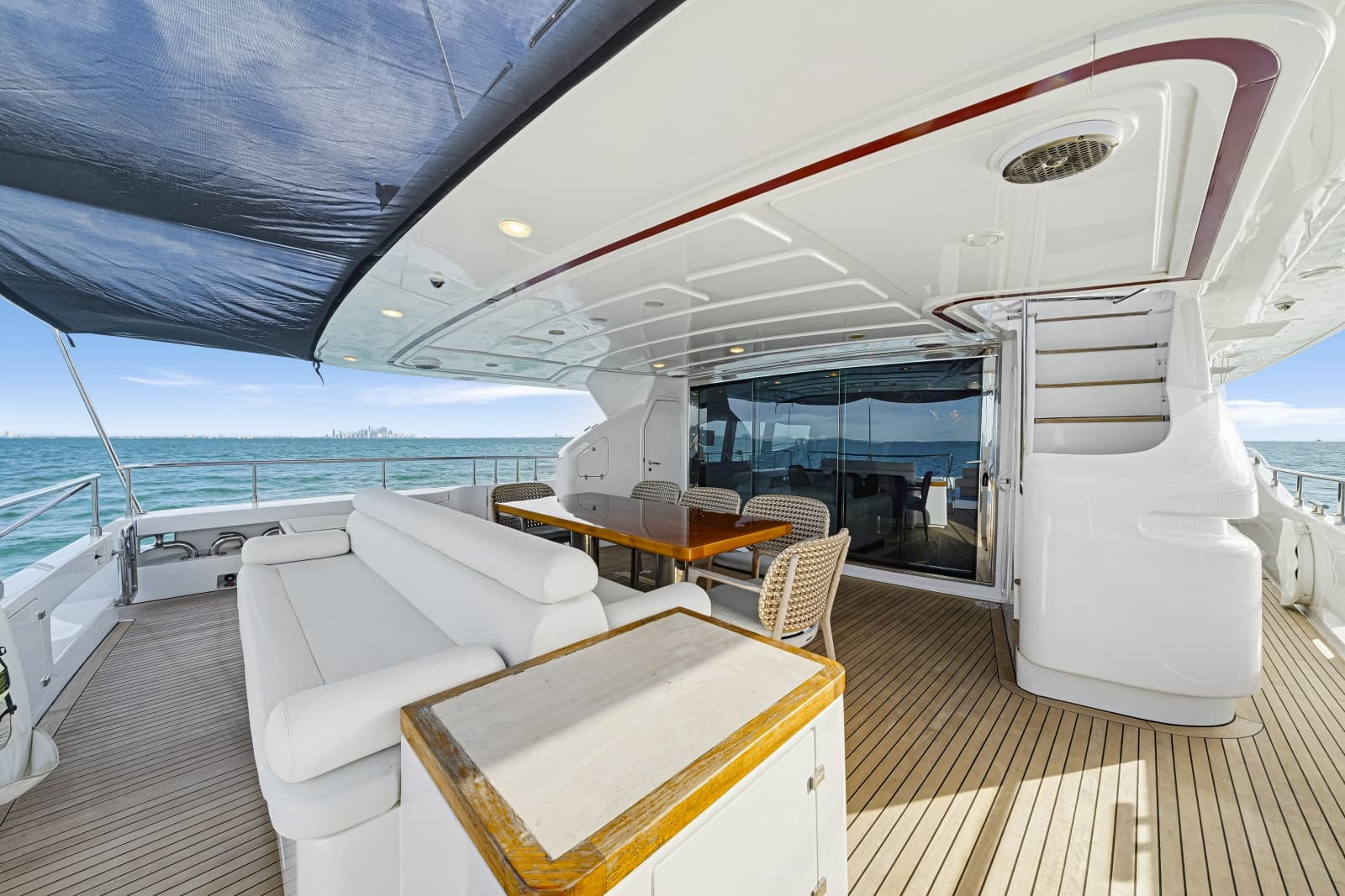 2016 Ferretti Yachts Custom Line