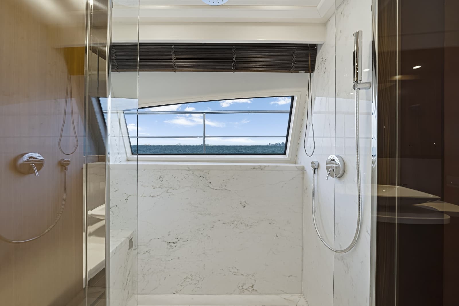 2016 Ferretti Yachts Custom Line